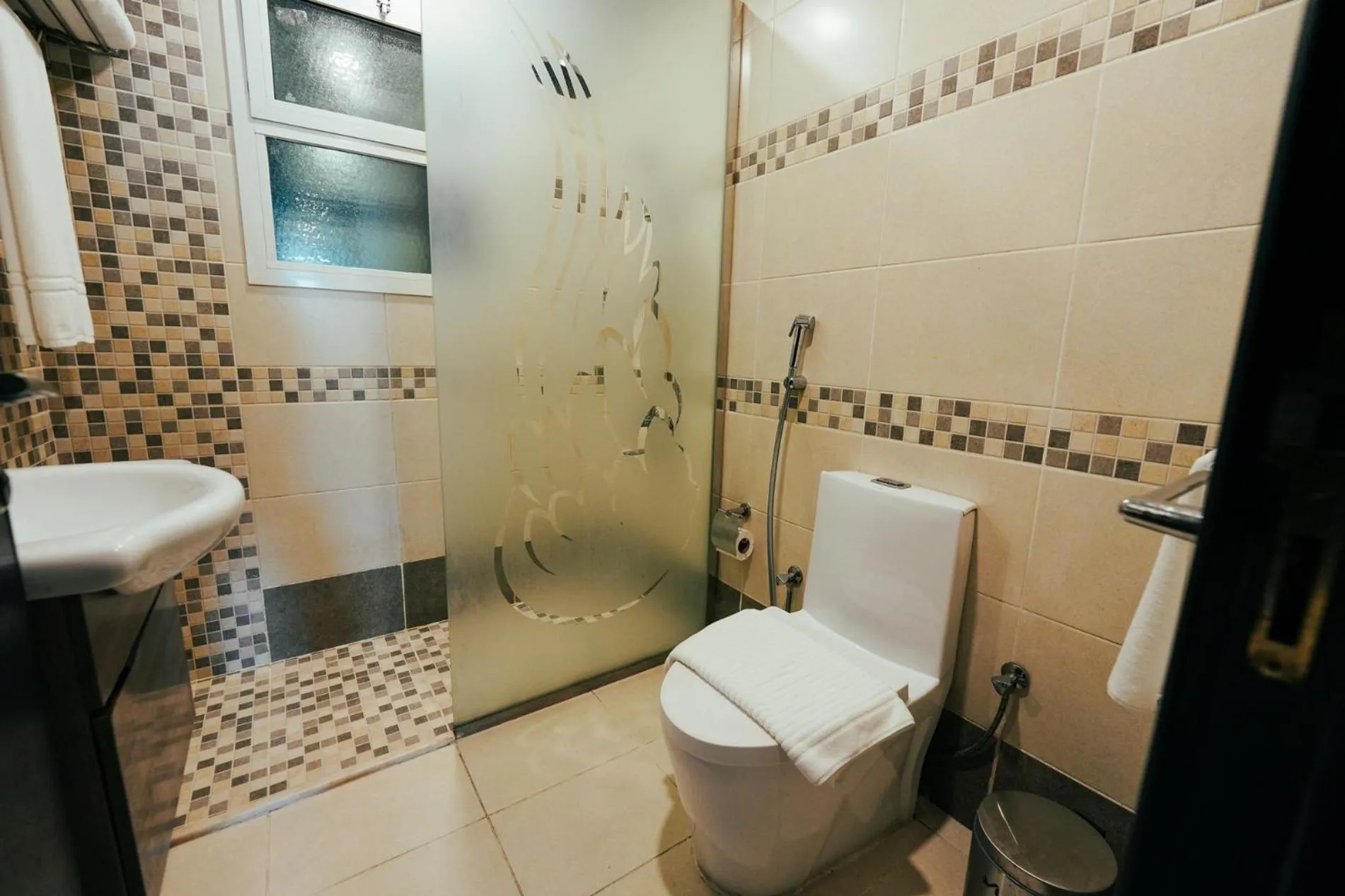 Toilet in Verta Quraish Hotel Jeddah