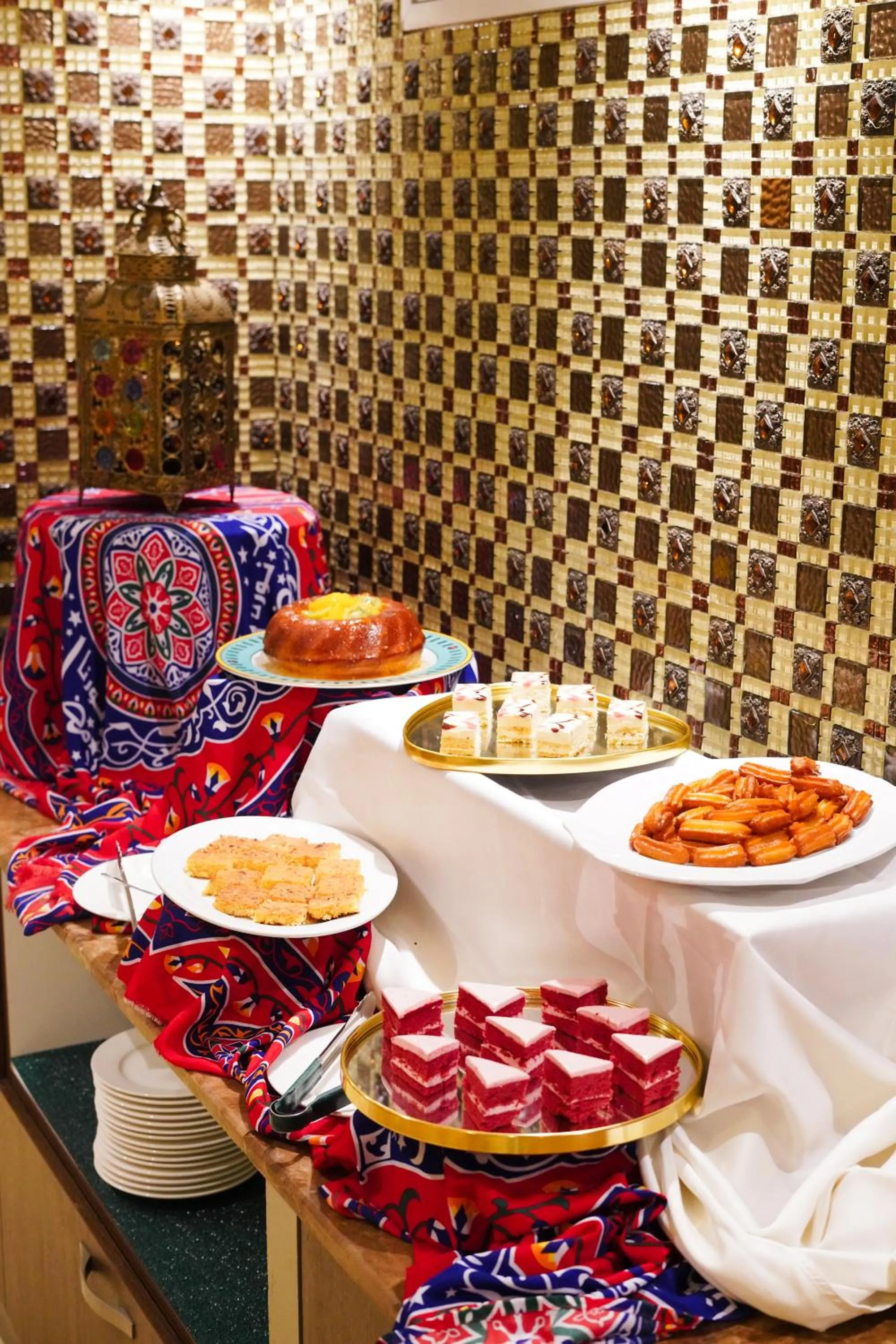Food and drinks in Verta Quraish Hotel Jeddah