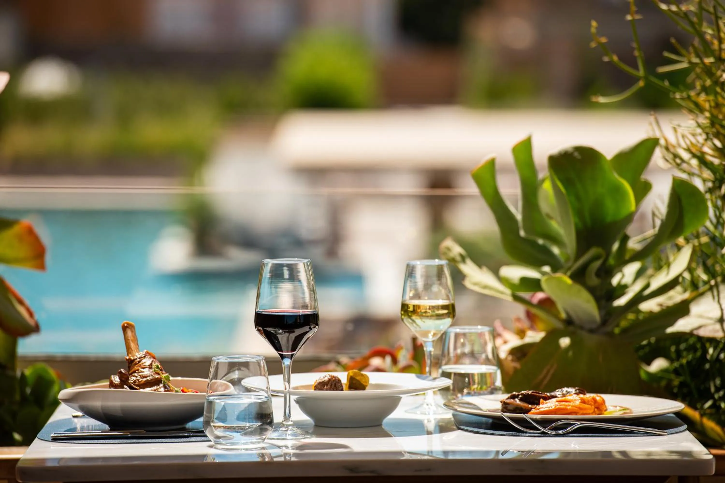 Restaurant/places to eat in Royal Pearl Island Chios Hotel and Spa