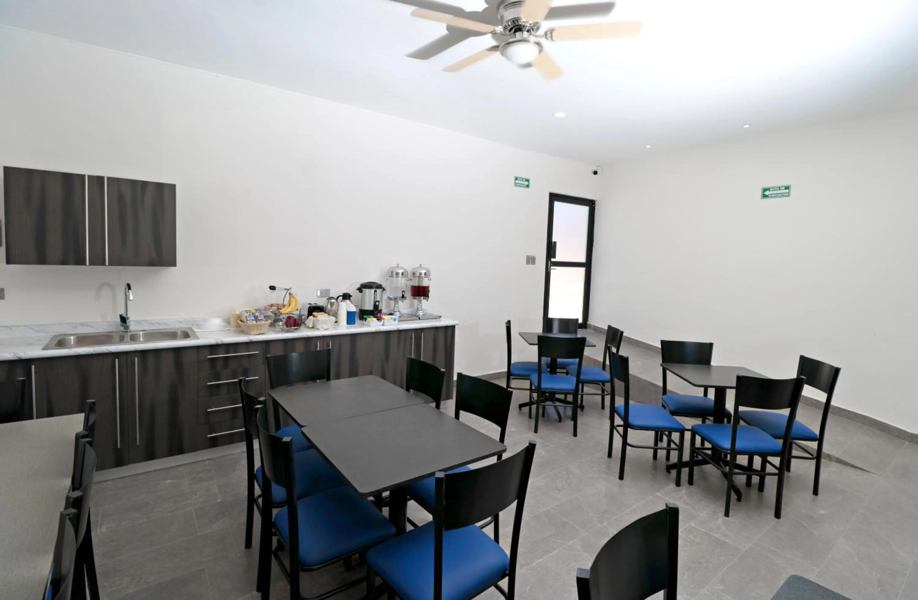 Seating area in Hotel Roque