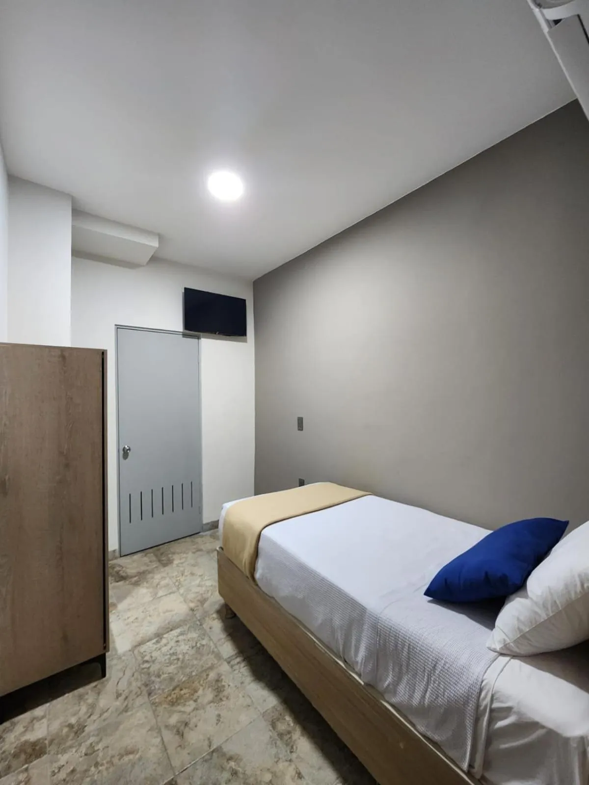 Photo of the whole room, Bed in Hotel Roque