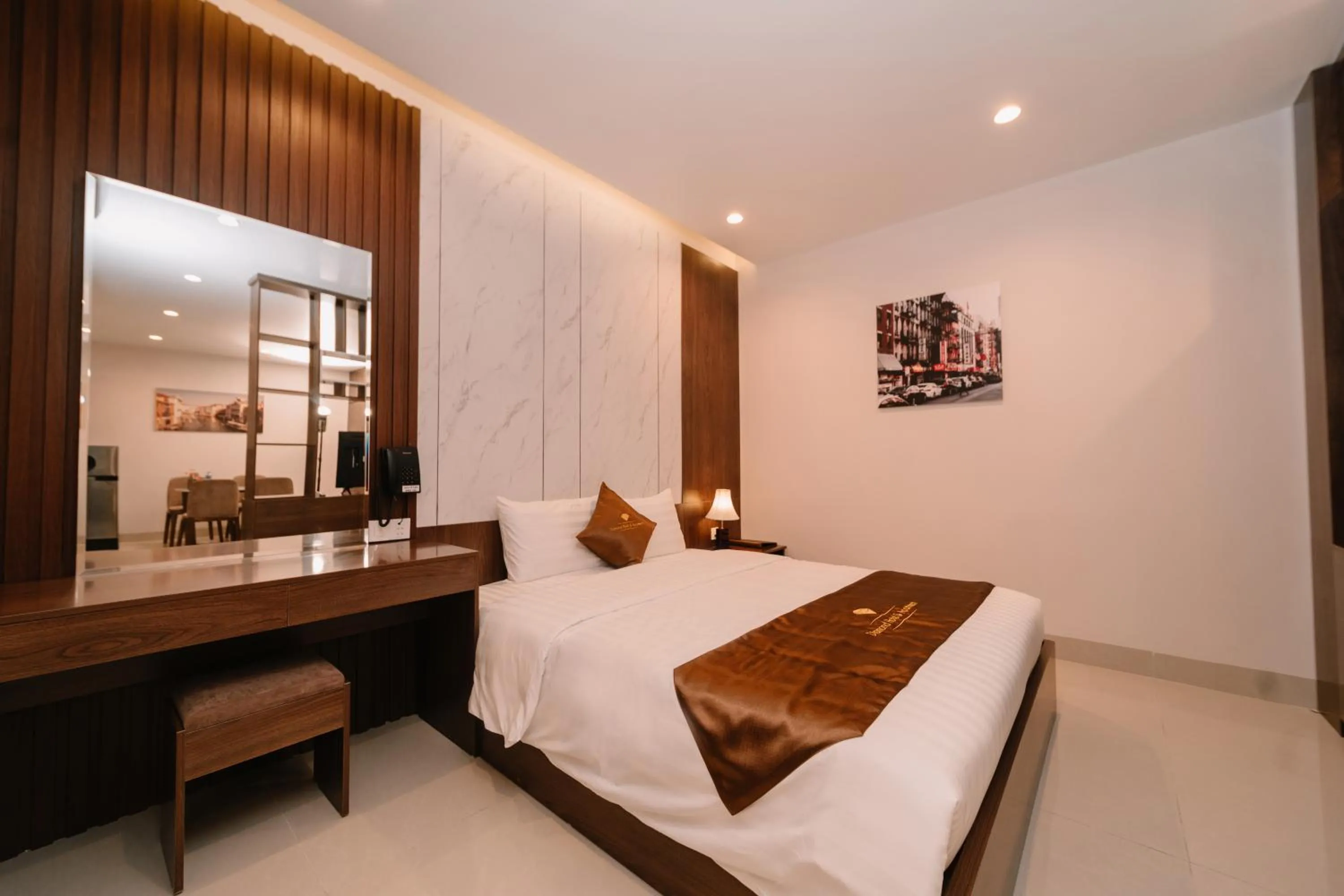 Bedroom, Bed in Diamond Hotel