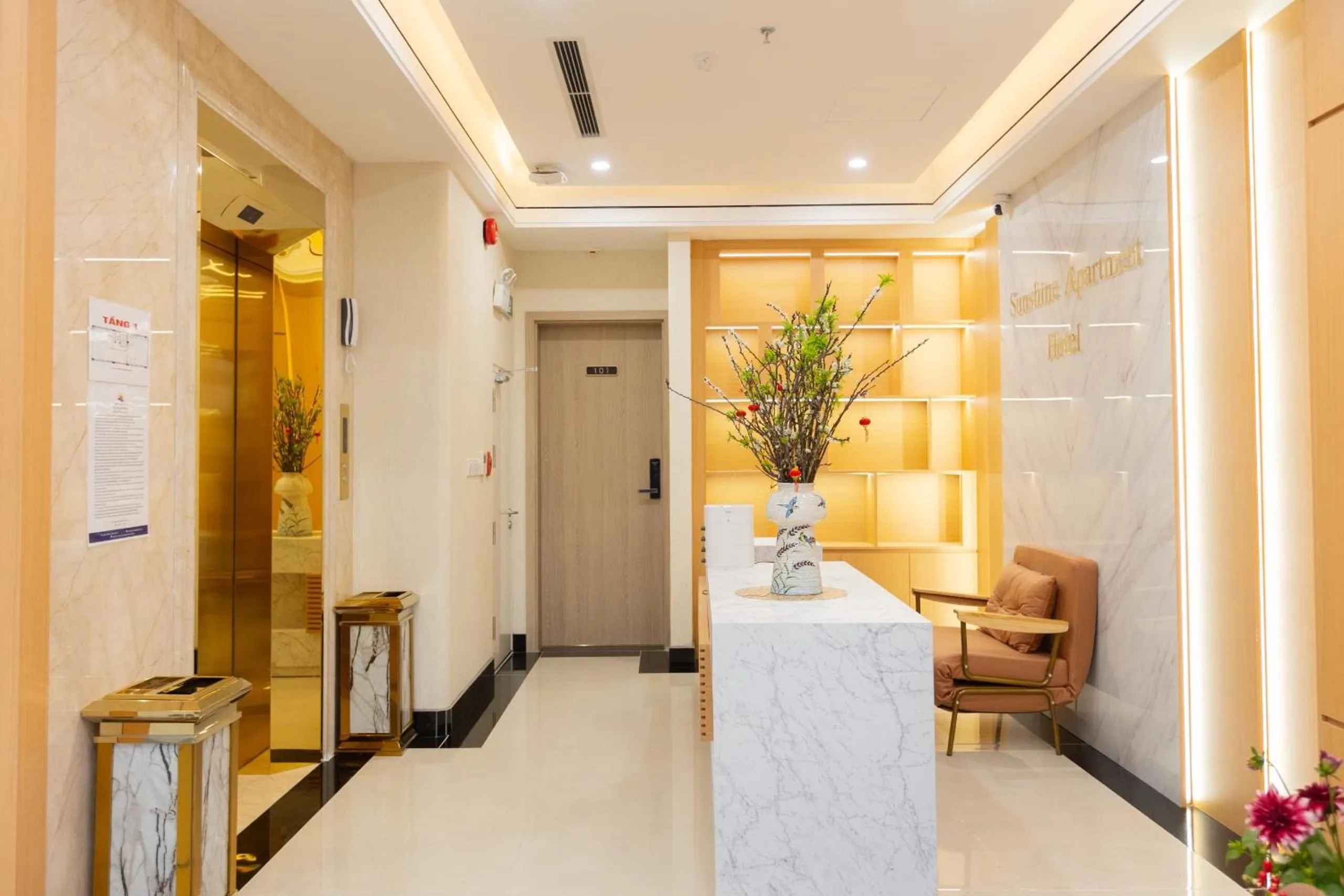 Photo of the whole room in Sunshine Apartment Hotel