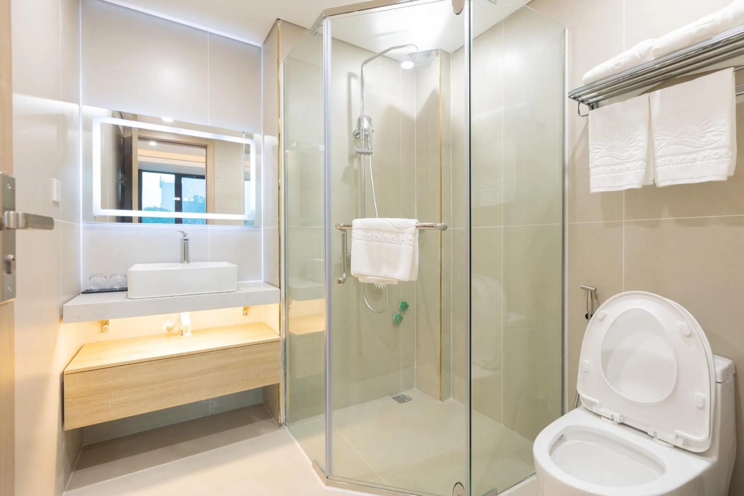 Bathroom in Sunshine Apartment Hotel