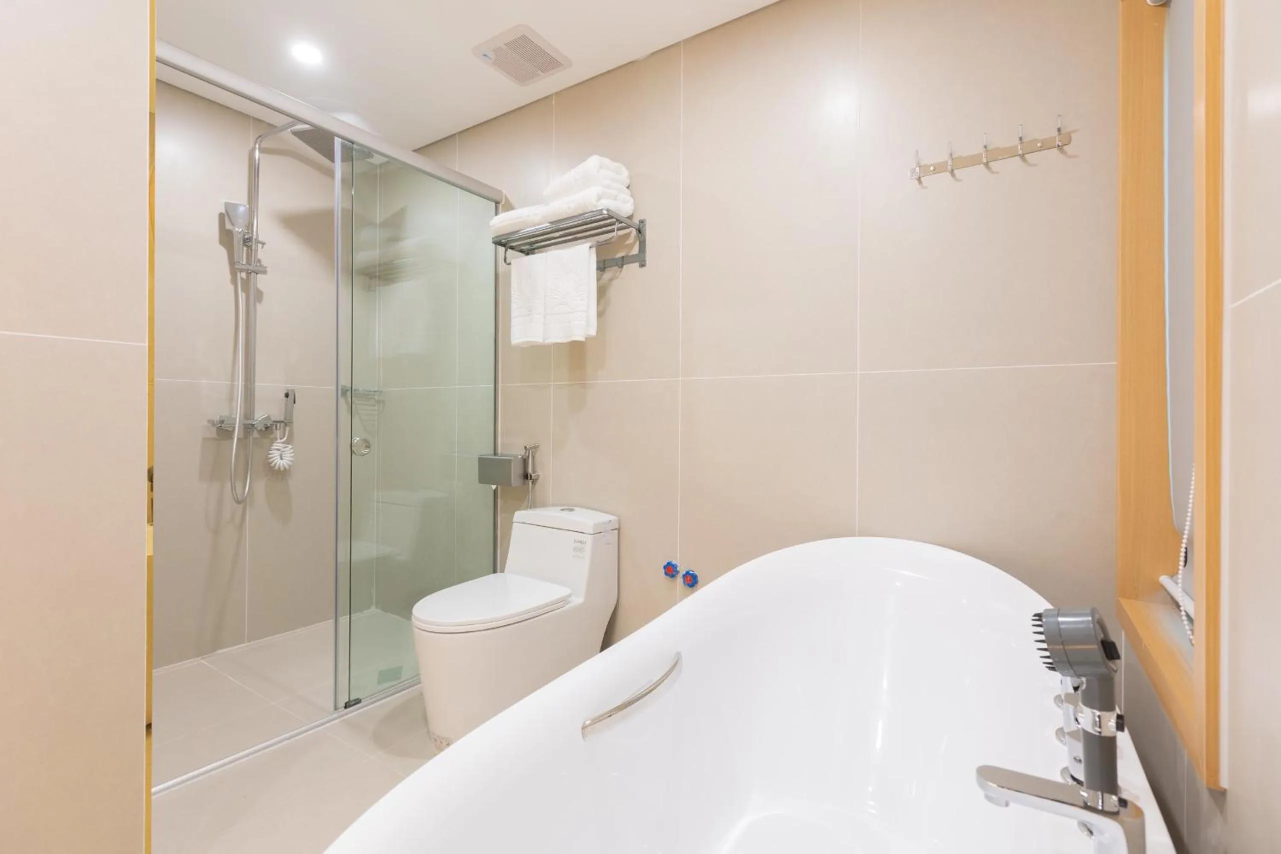 Bathroom in Sunshine Apartment Hotel