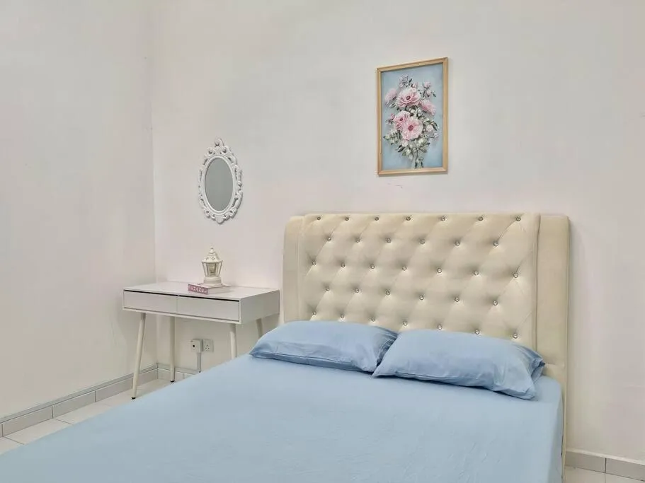 Bed in Homestay Gambang Modern vintage OZZY GUESTHOUSE