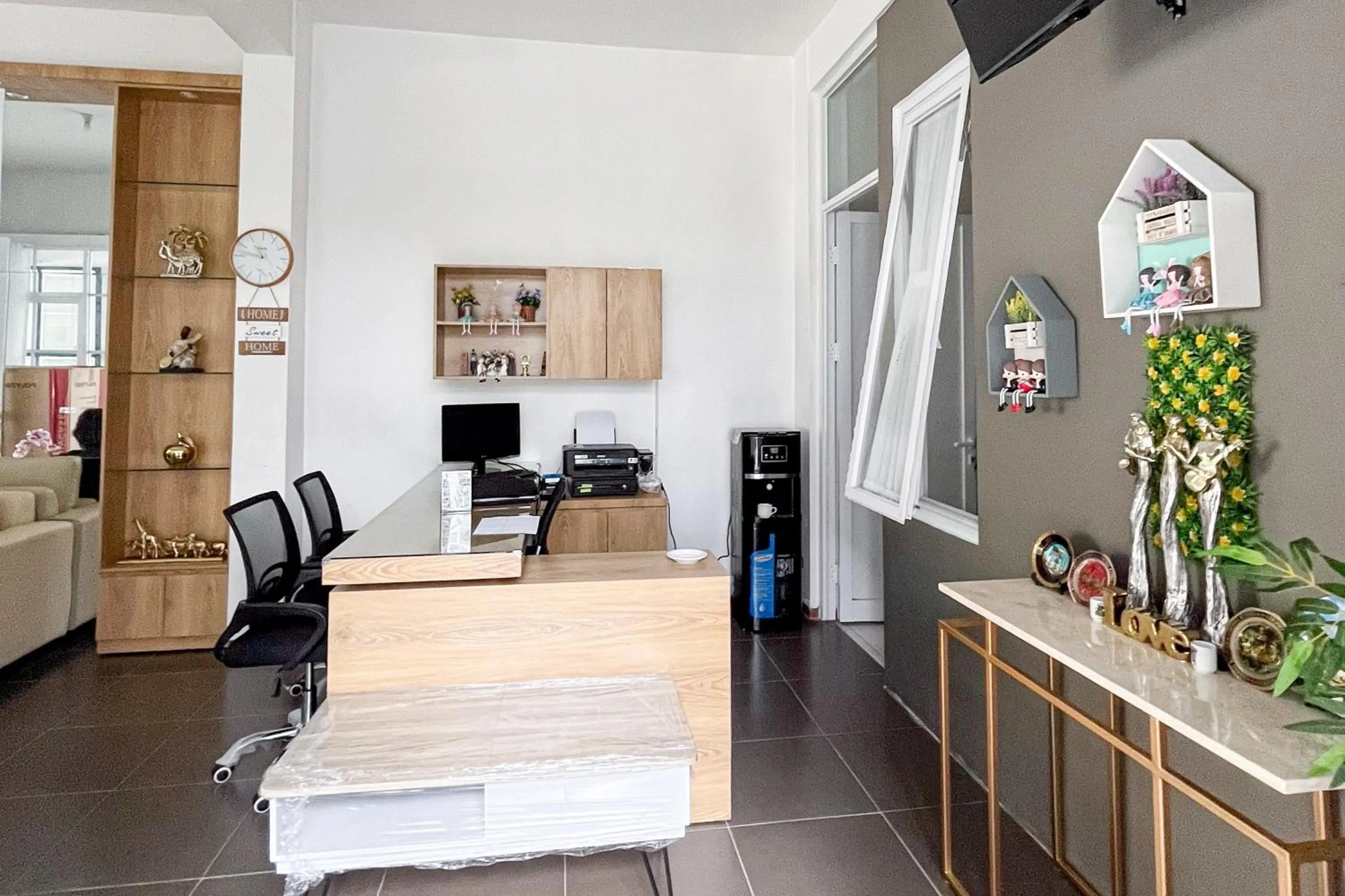 Lobby or reception in RedDoorz Syariah @ Jl. Candi Kalasan