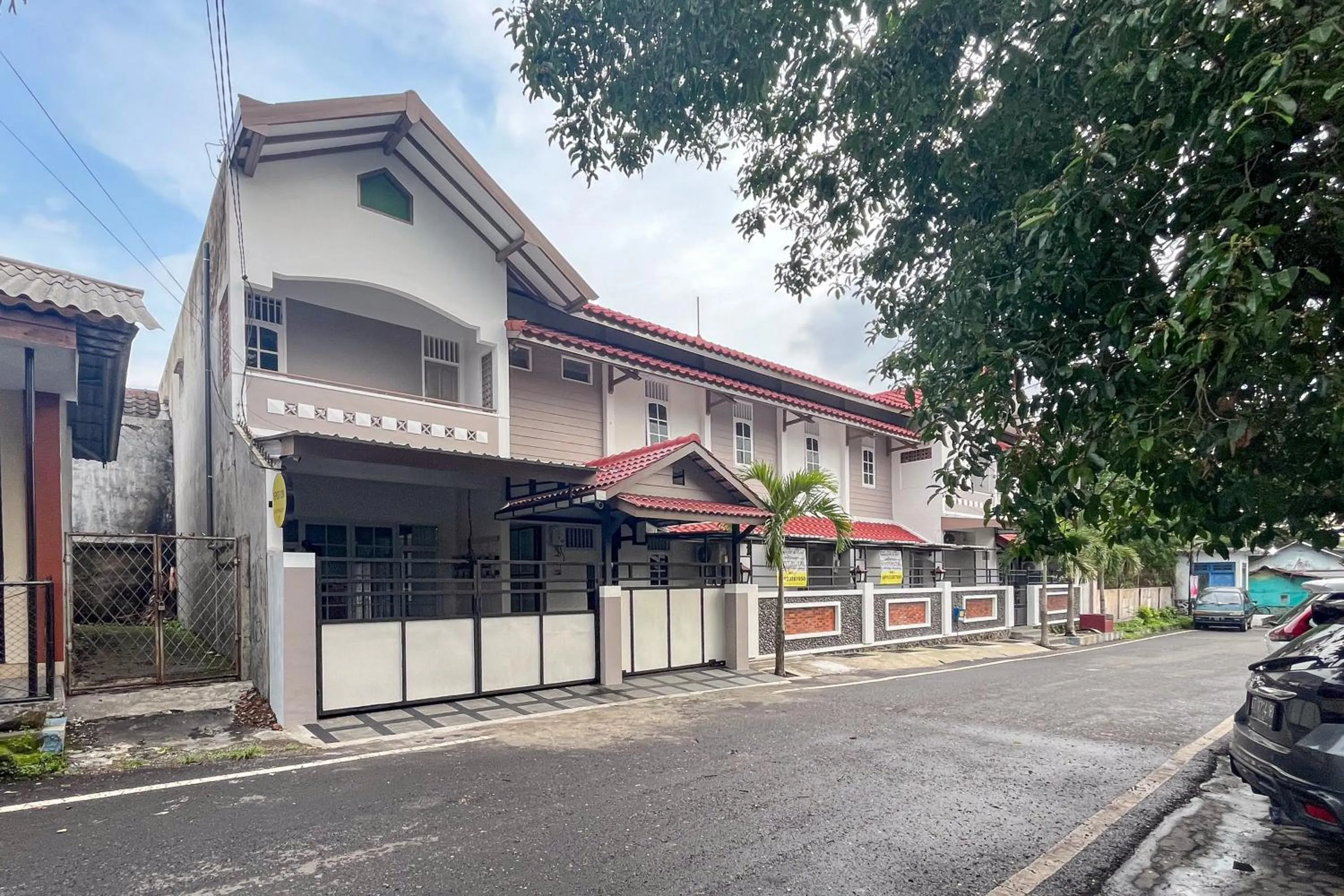 Property building in RedDoorz Syariah @ Jl. Candi Kalasan