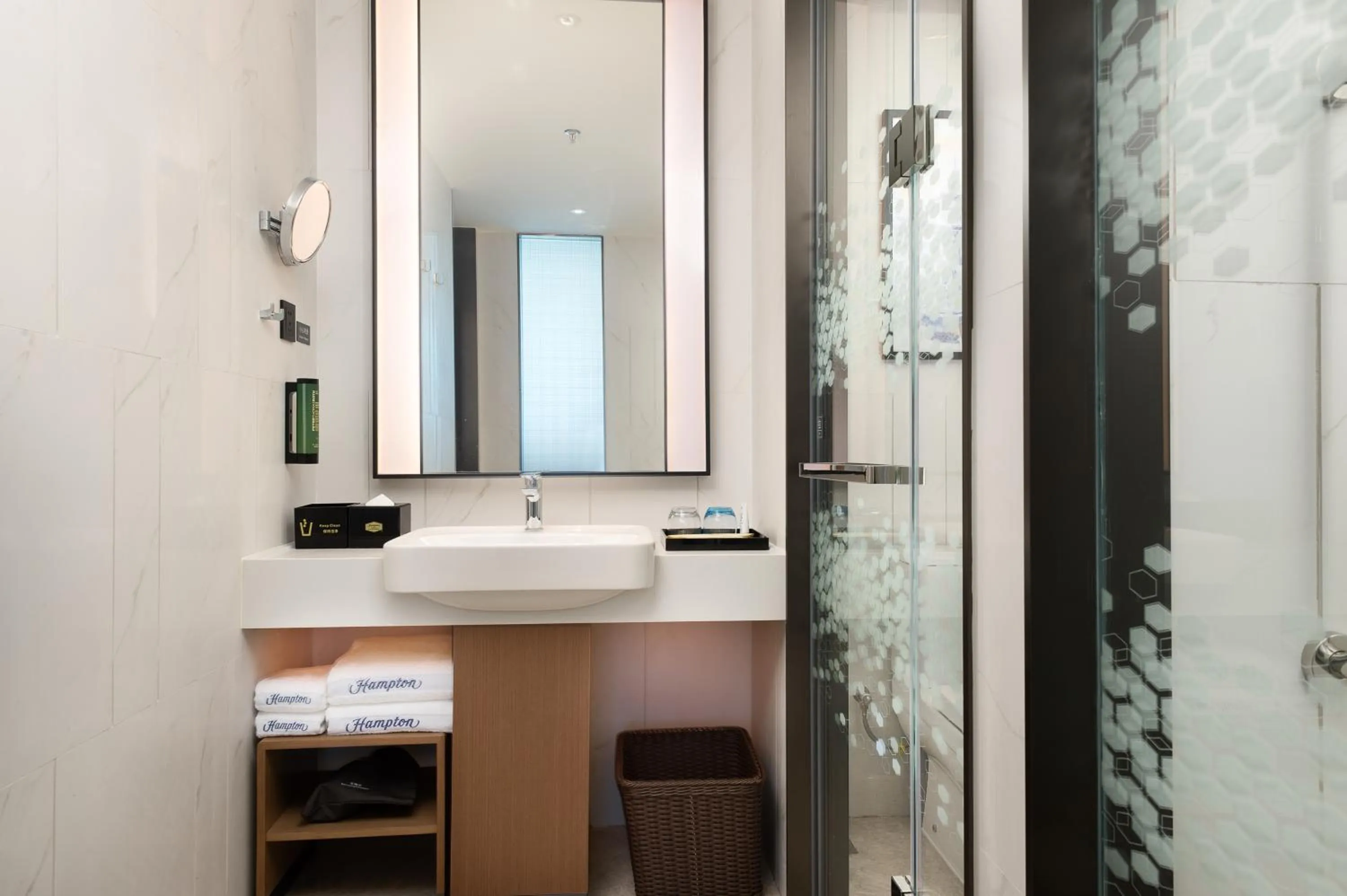 Bathroom in Hampton by Hilton Foshan Shunde Beijiao