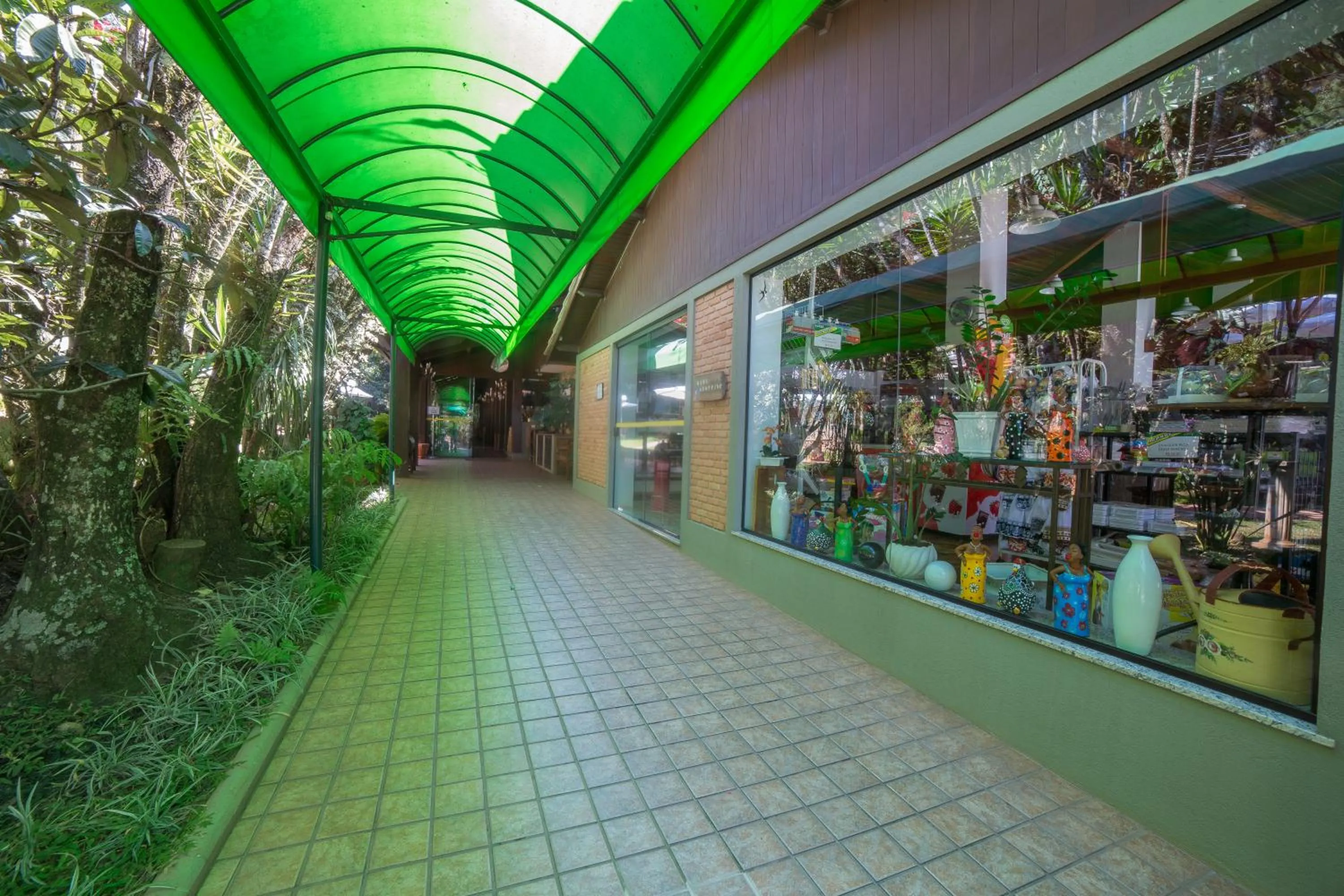 On-site shops in Hotel Estância Atibainha - Resort & Convention