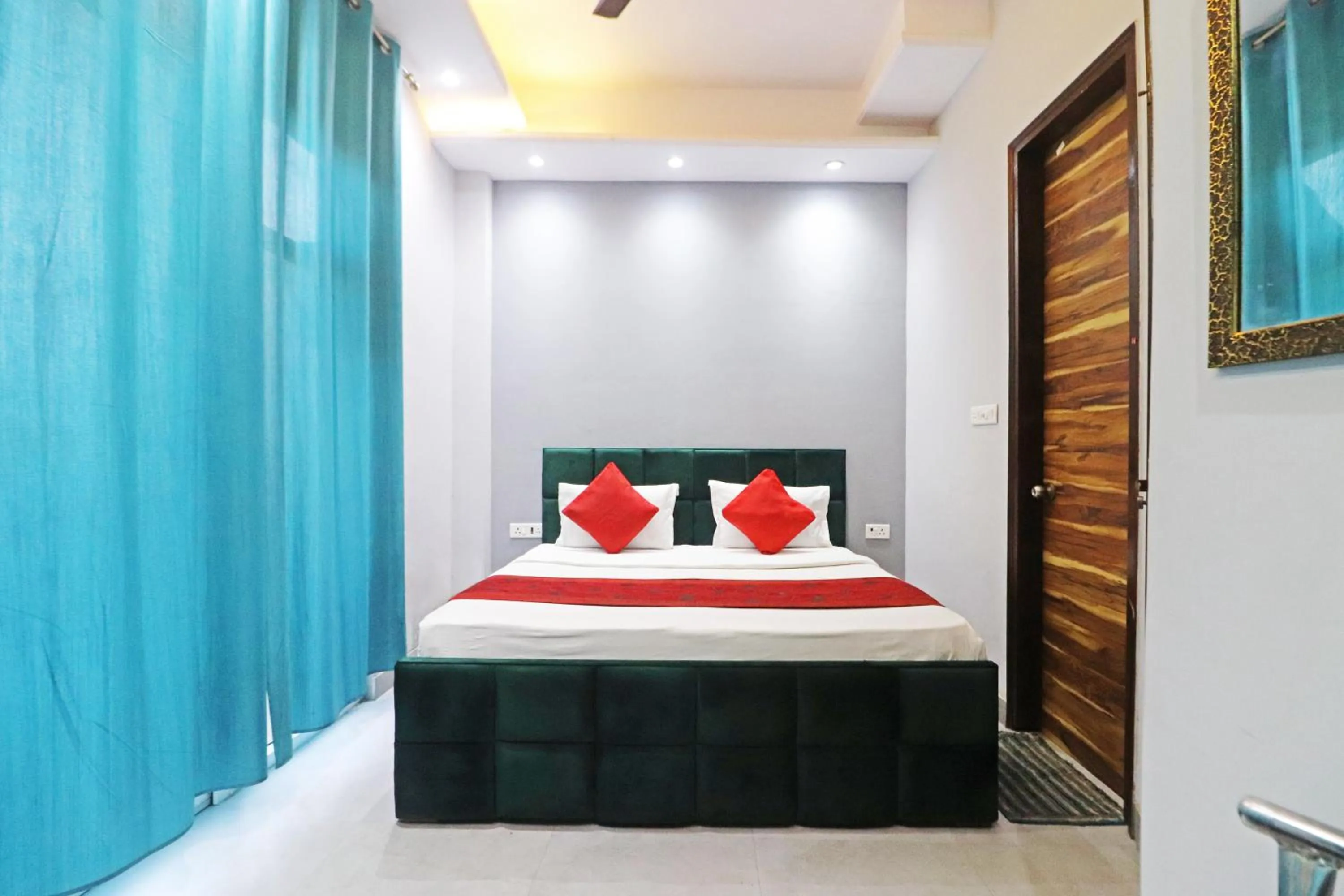 Photo of the whole room, Bed in Twamev couple Friendly Rajouri garden by The Arrow