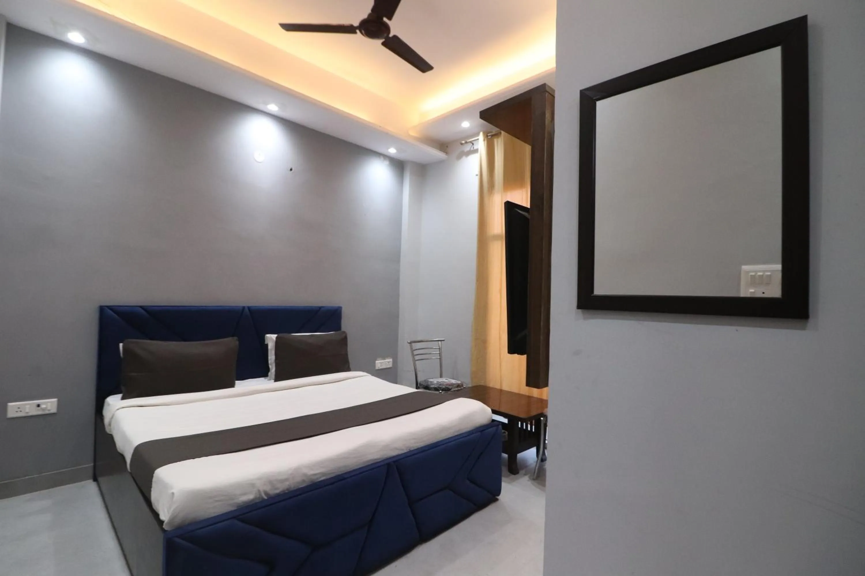 Photo of the whole room, Bed in Twamev couple Friendly Rajouri garden by The Arrow