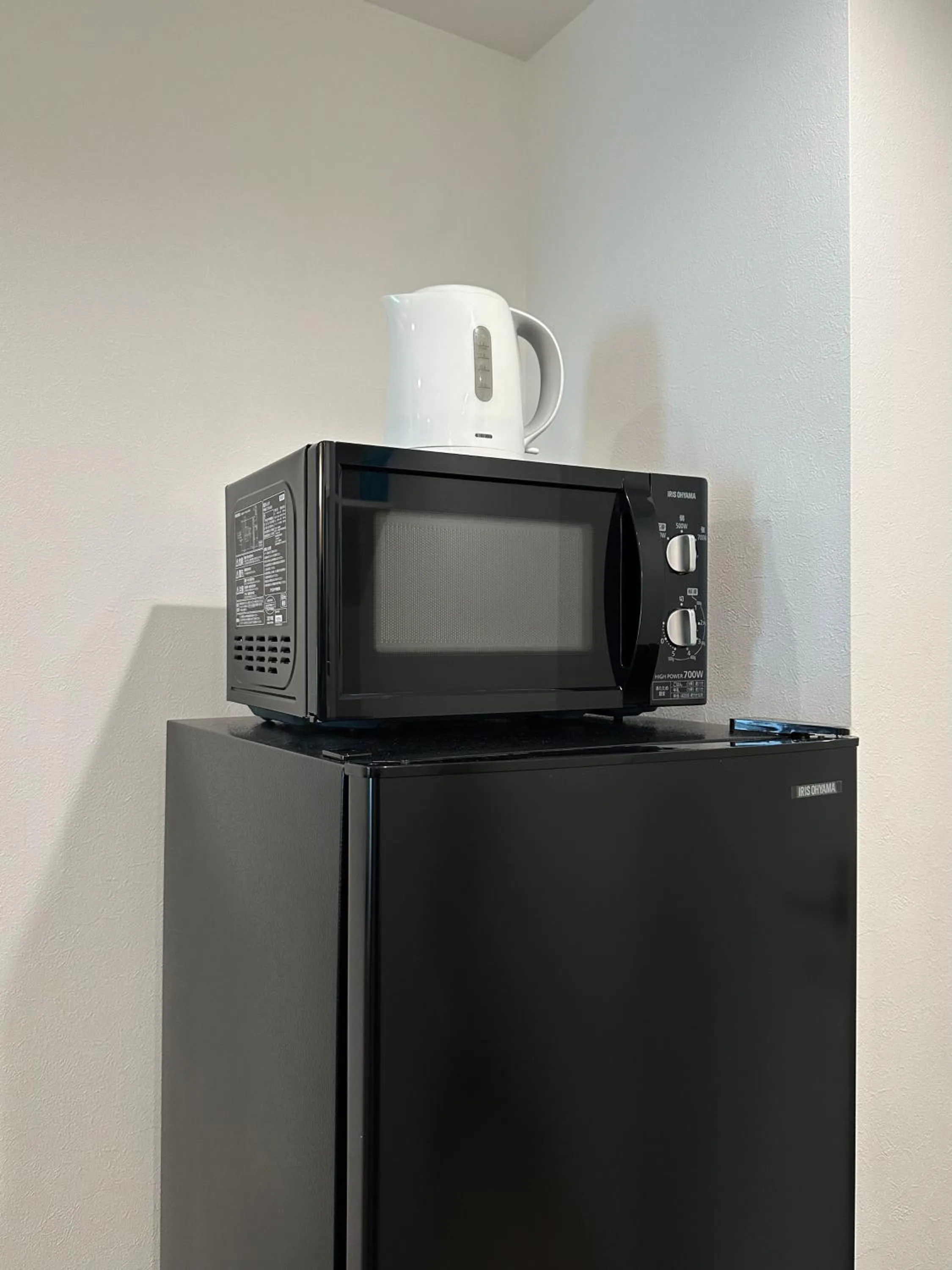 Kitchen or kitchenette in Hoshino Stay 2 花园町站步行3分钟 地铁5分钟到难波 8分钟到心斋桥 15分钟到梅田