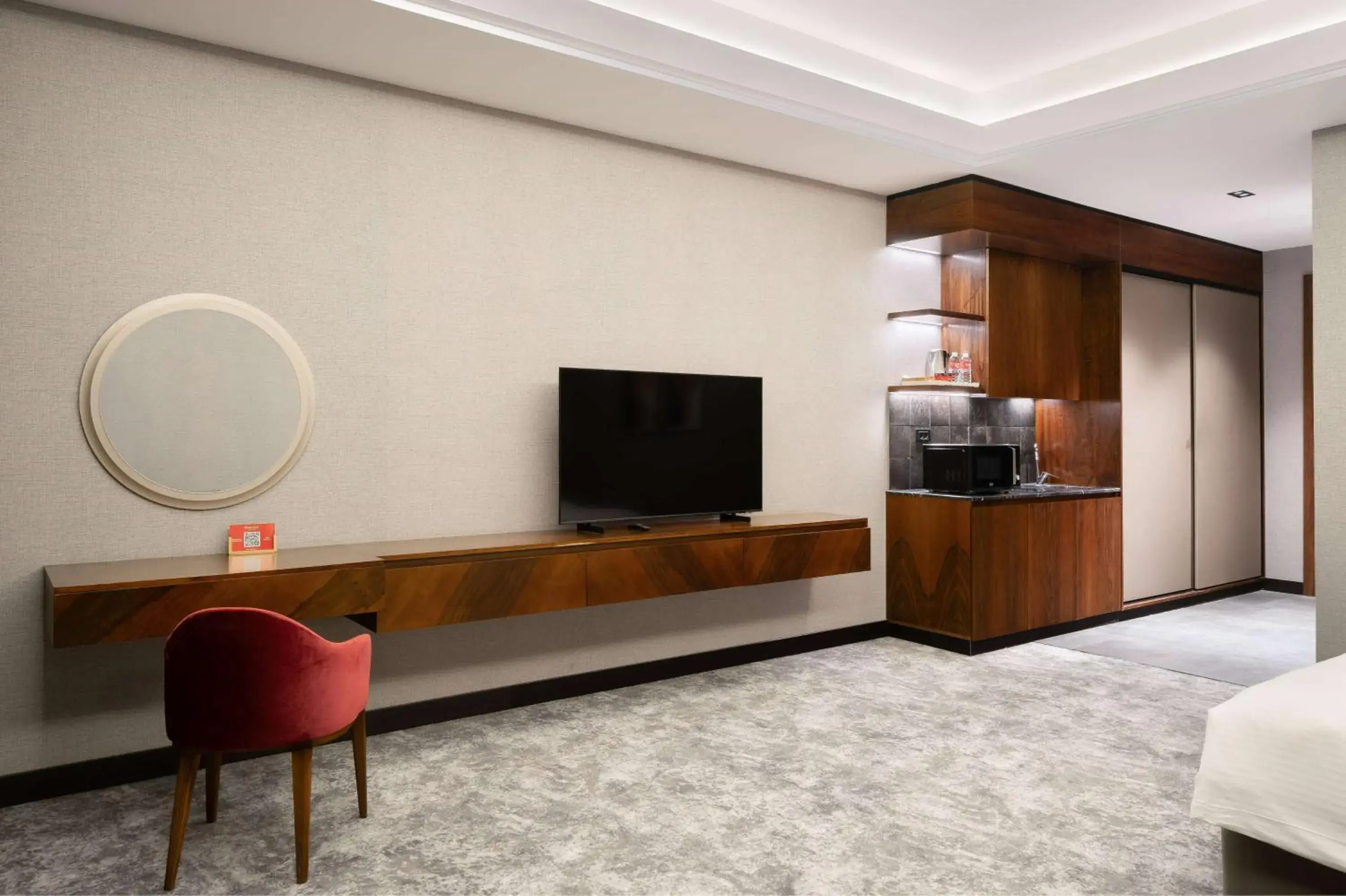 Junior King Suite in Ramada Hotel & Suites by Wyndham Erbil 32 Park Junior King Suite in Ramada Hotel & Suites by Wyndham Erbil 32 Park