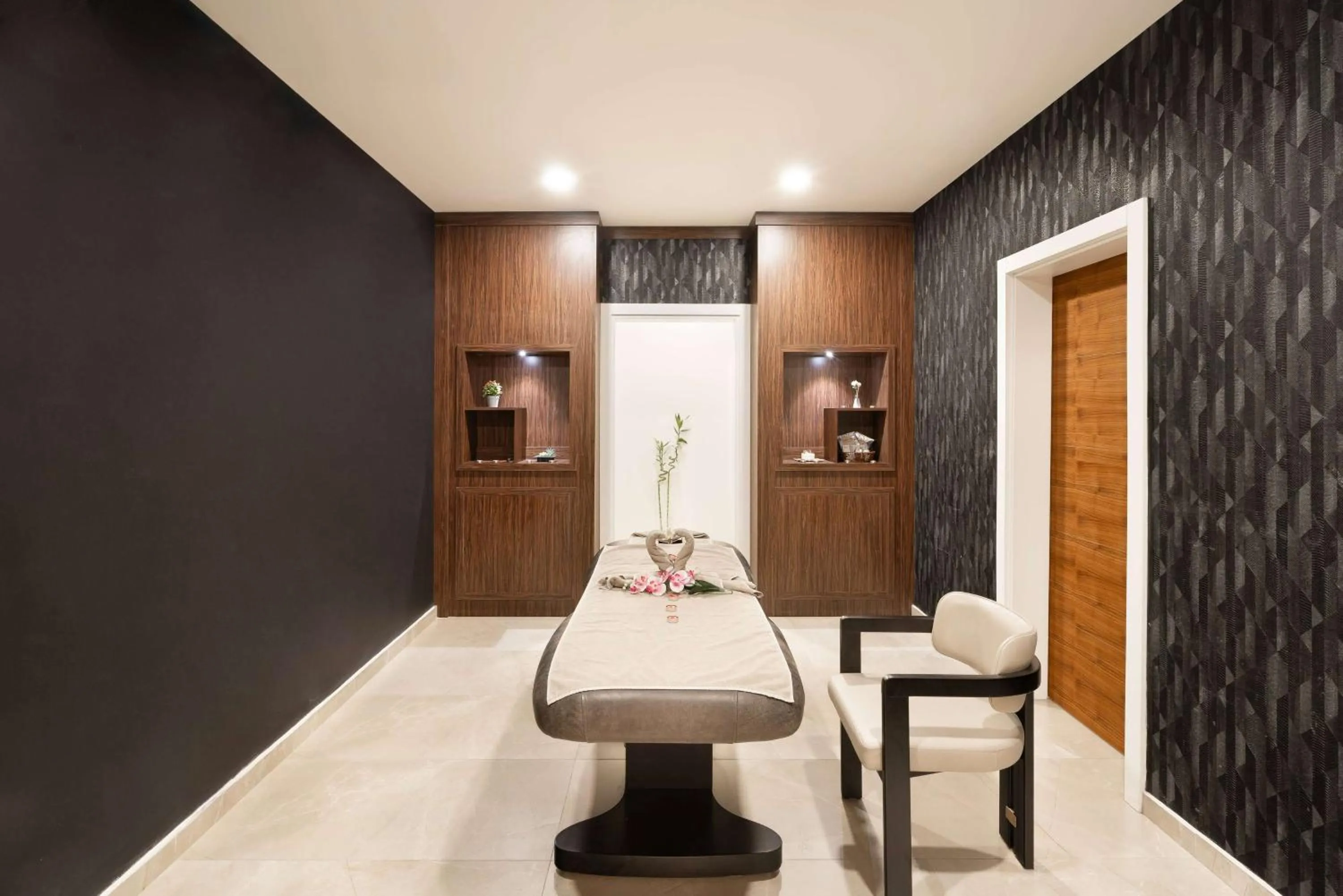 Spa and wellness centre/facilities in Ramada Hotel & Suites by Wyndham Erbil 32 Park