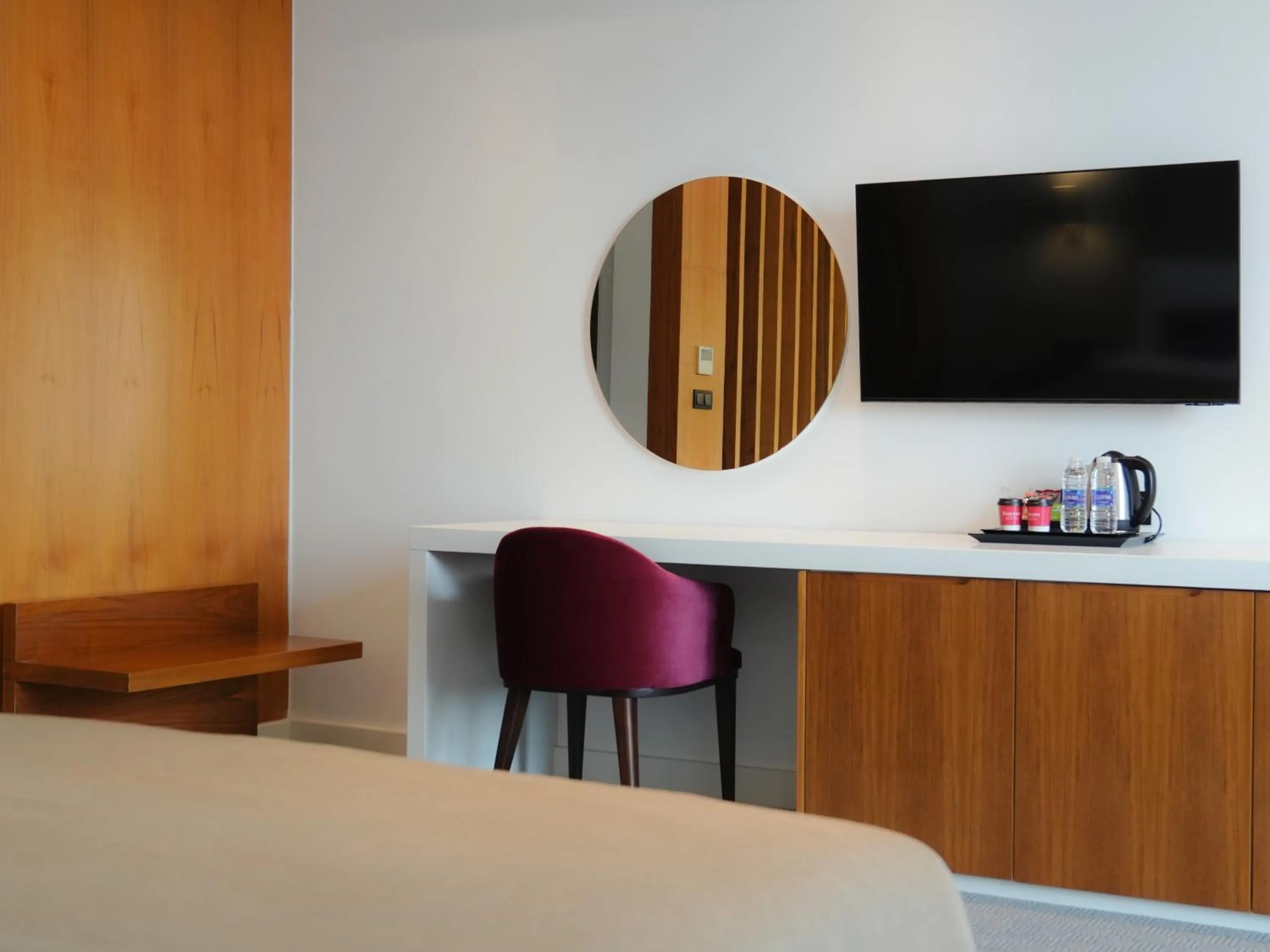 TV and multimedia, Bed in Ramada Hotel & Suites by Wyndham Erbil 32 Park