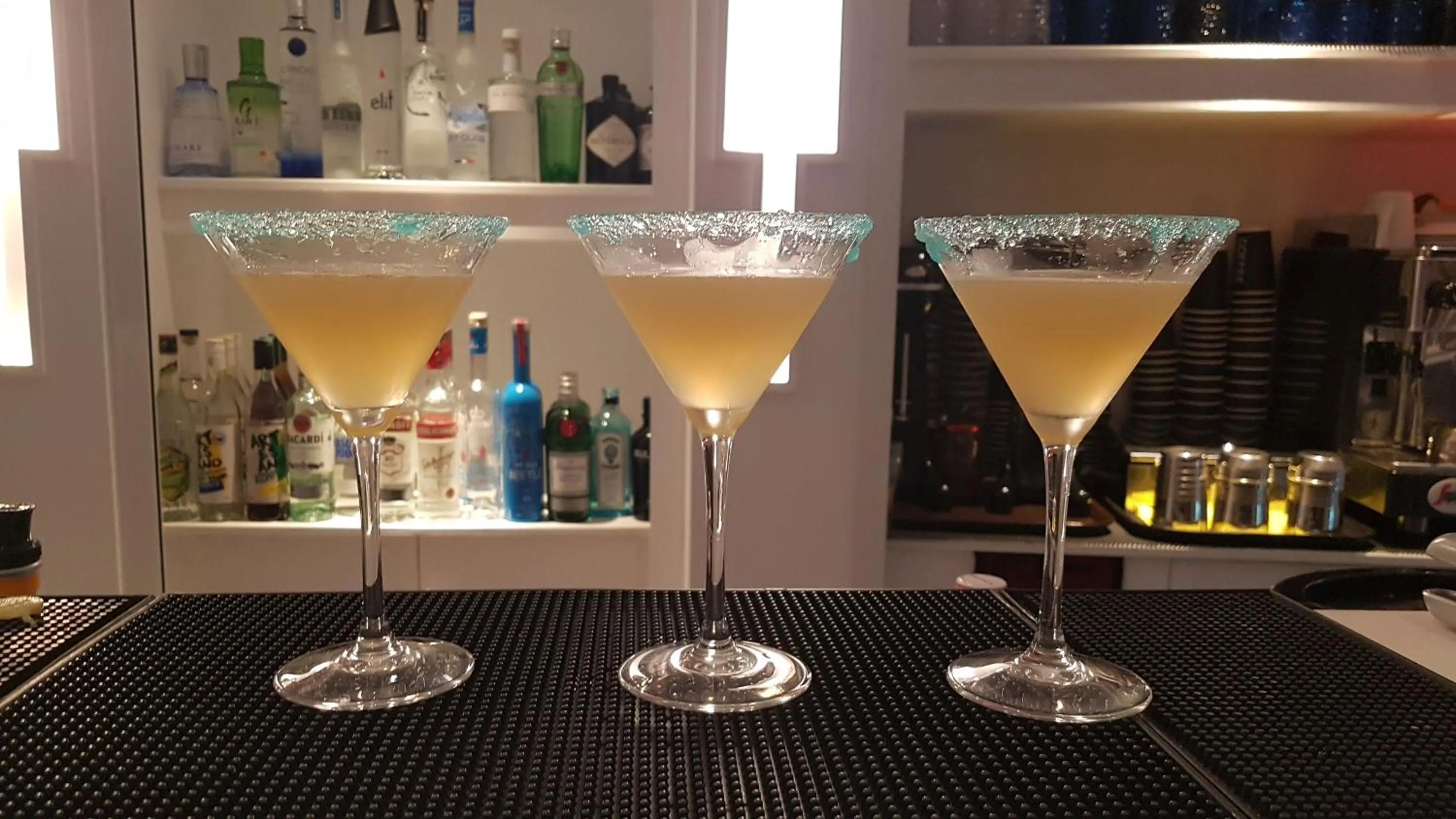 Lounge or bar in O Paradise beach Resort and Spa