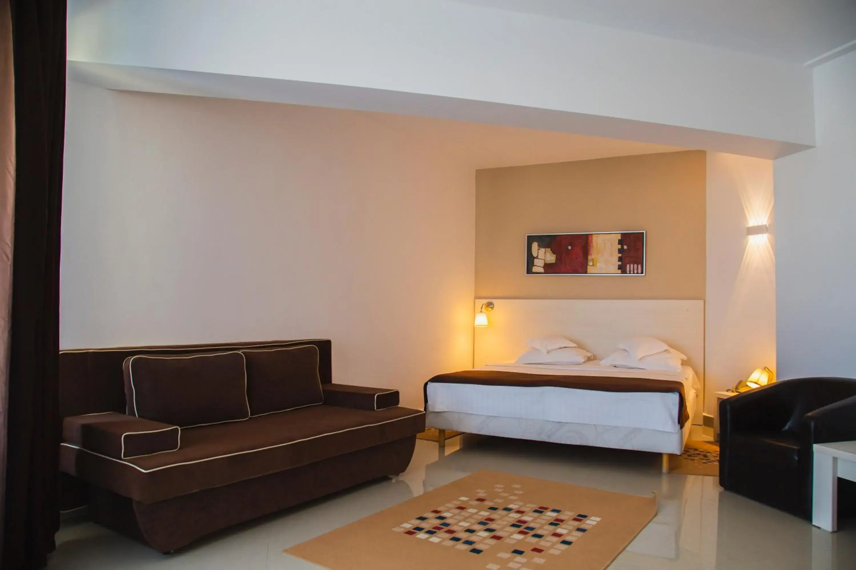 Superior Double Room with Sea View in Hotel Ambasador Mamaia Superior Double Room with Sea View in Hotel Ambasador Mamaia