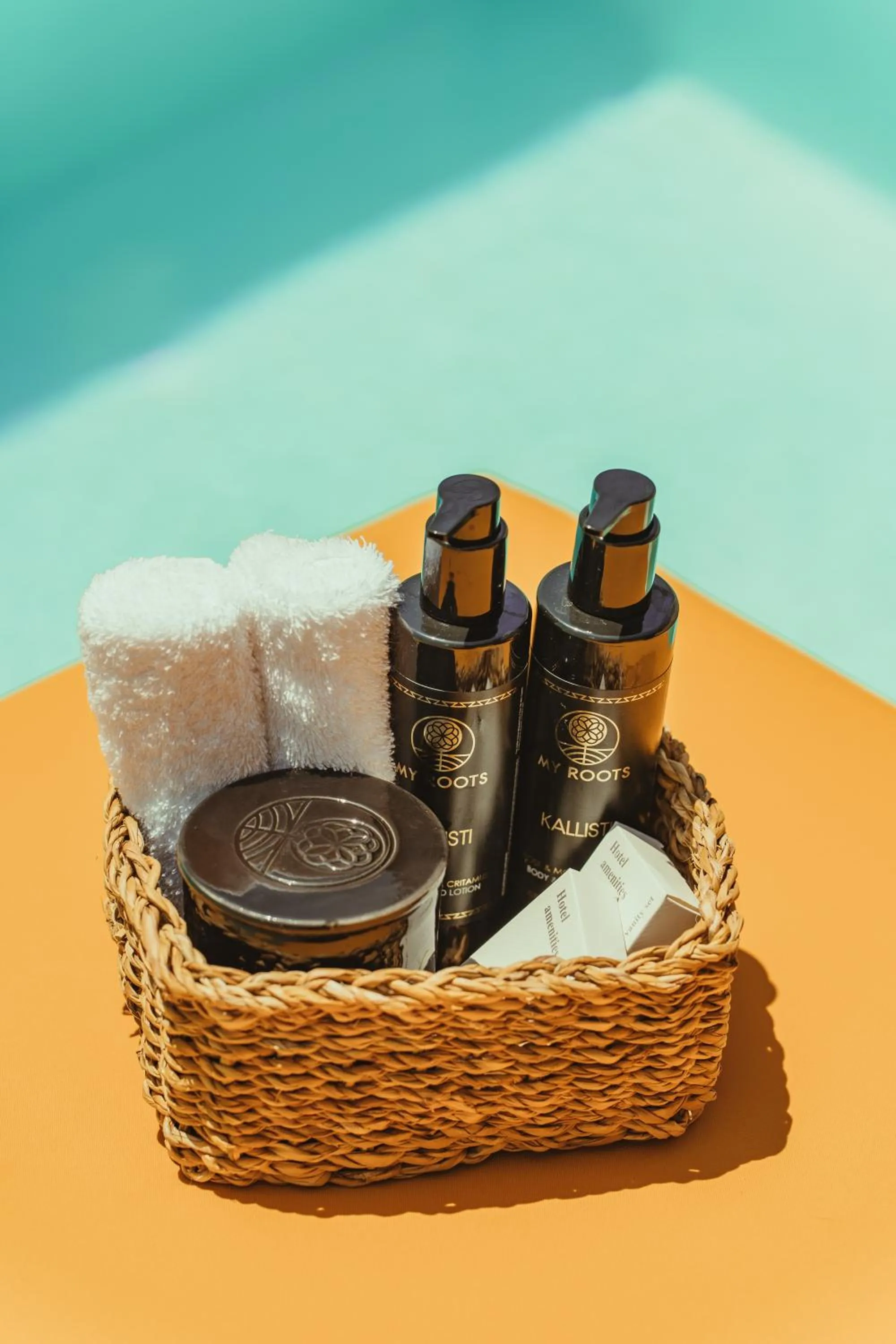 Day in Mr & Mrs White Paros Suites & More