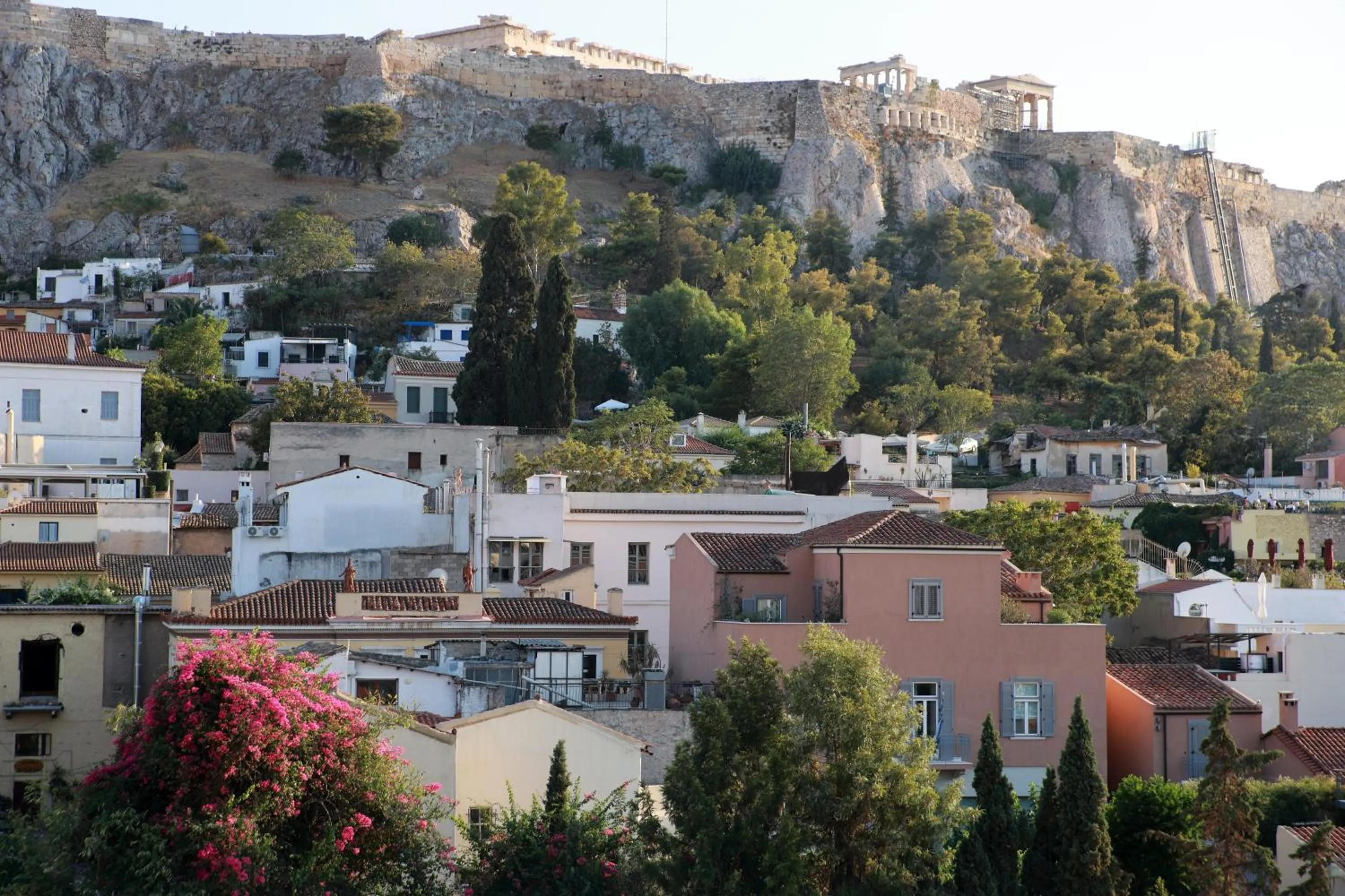 Nearby landmark in Esse Athens
