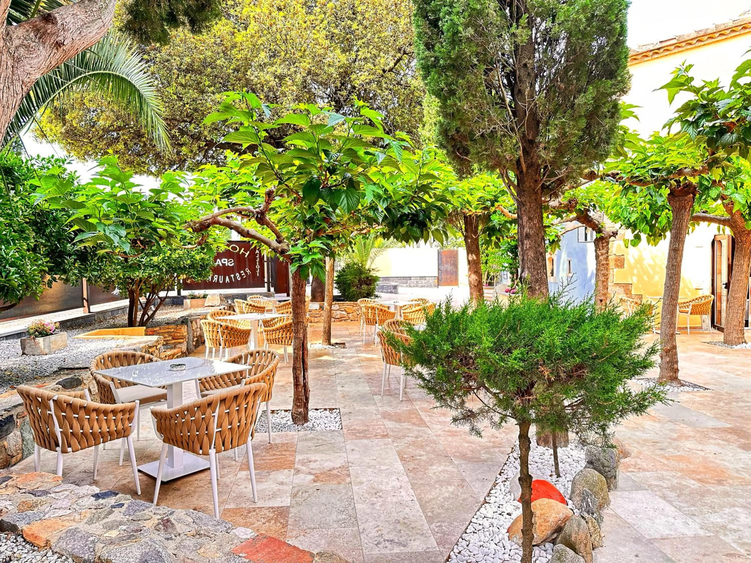 Facade/entrance in AlliOli Boutique Hotel Spa