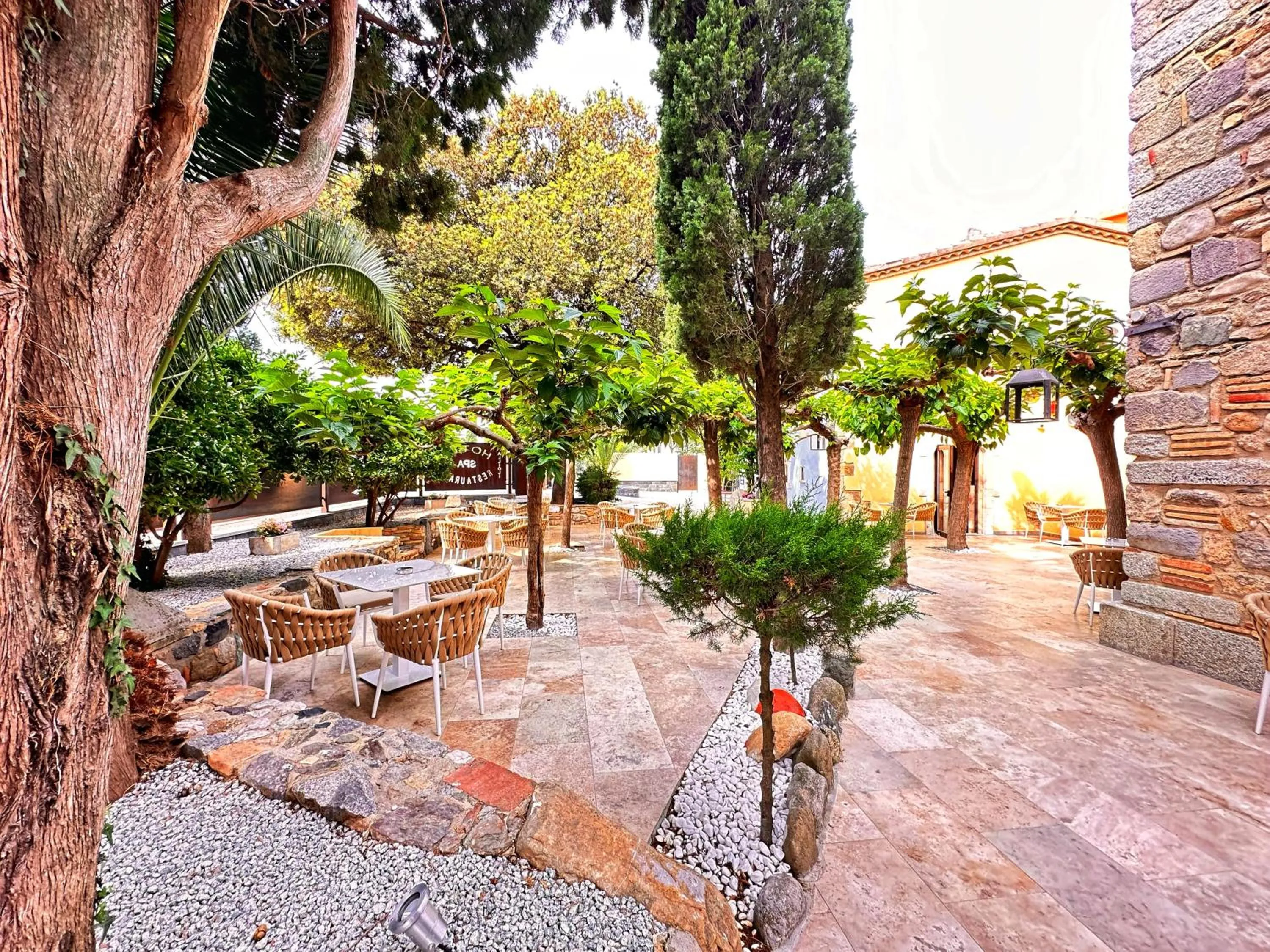 Facade/entrance in AlliOli Boutique Hotel Spa