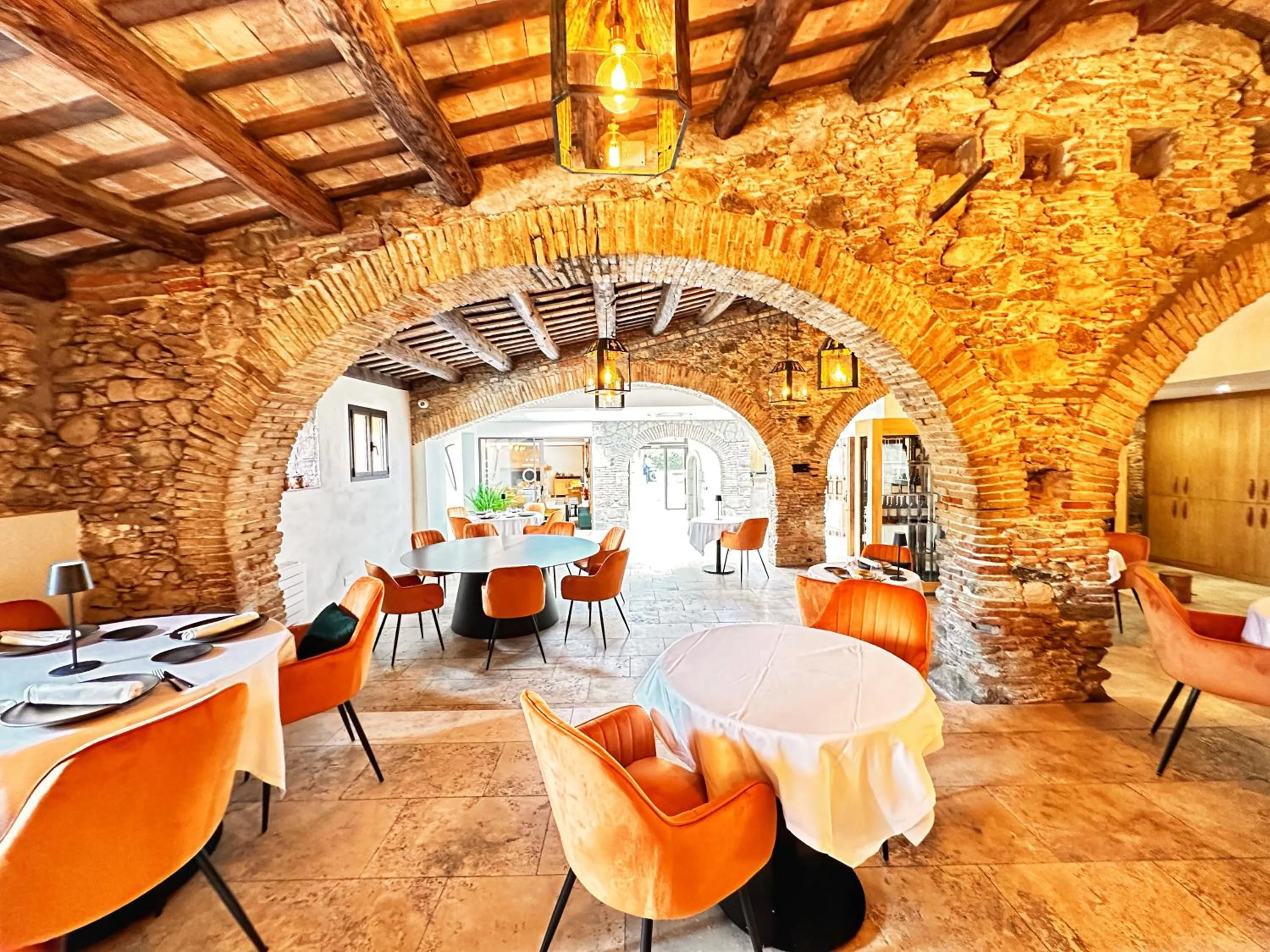 Restaurant/places to eat in AlliOli Boutique Hotel Spa