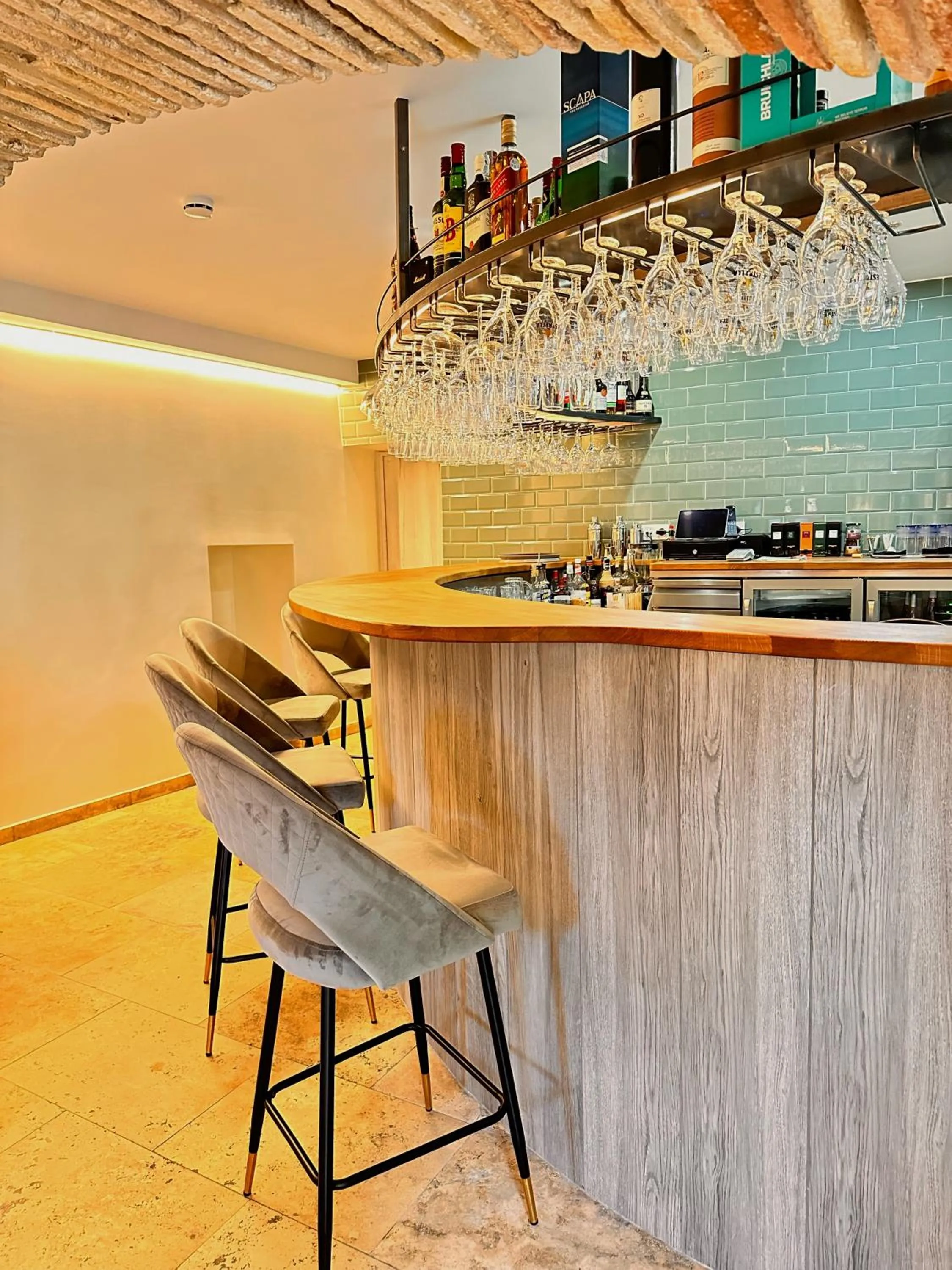 Lounge or bar in AlliOli Boutique Hotel Spa