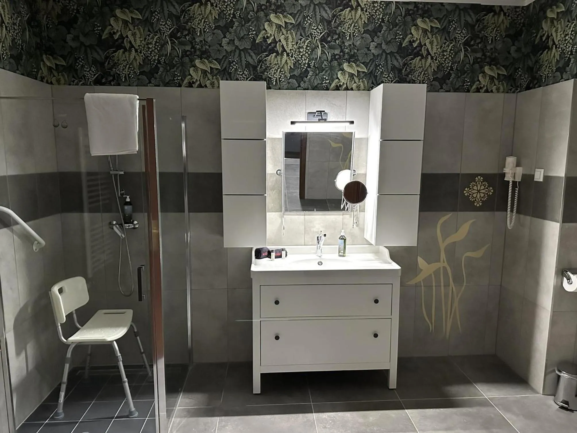 Bathroom in Hotel Golden Palace