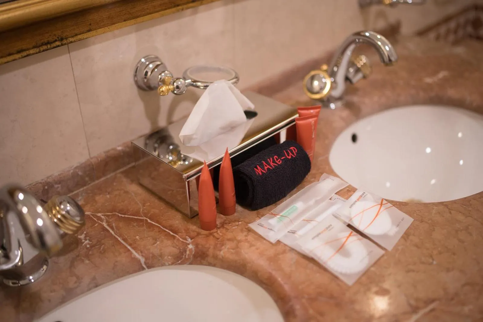 Bathroom in Hotel Golden Palace