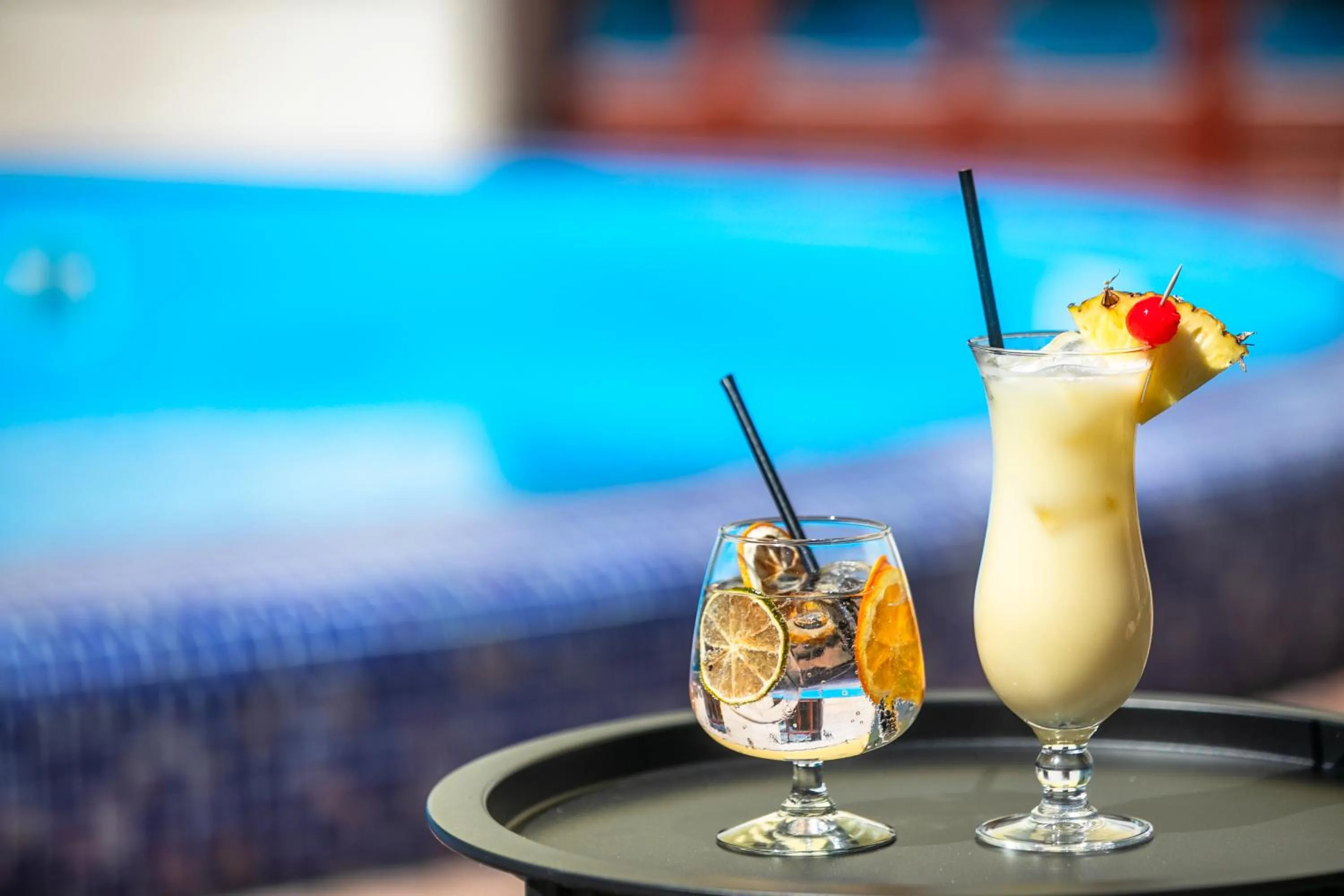 Swimming pool in Hotel Golden Palace