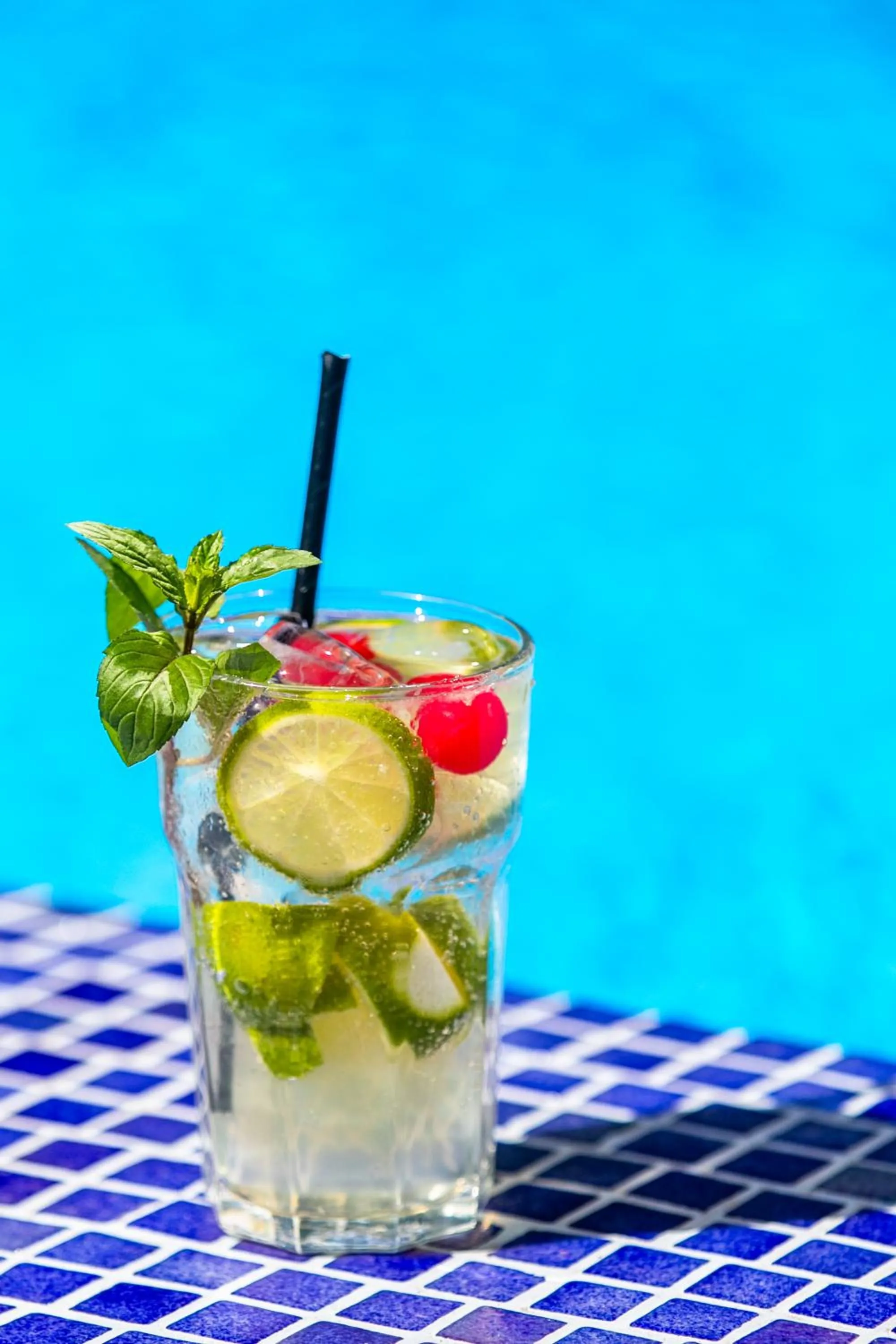 Swimming pool in Hotel Golden Palace