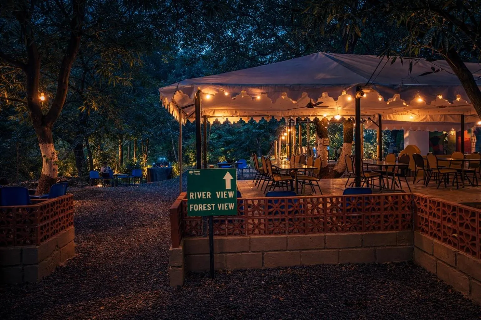 Restaurant/places to eat in Brook Ville