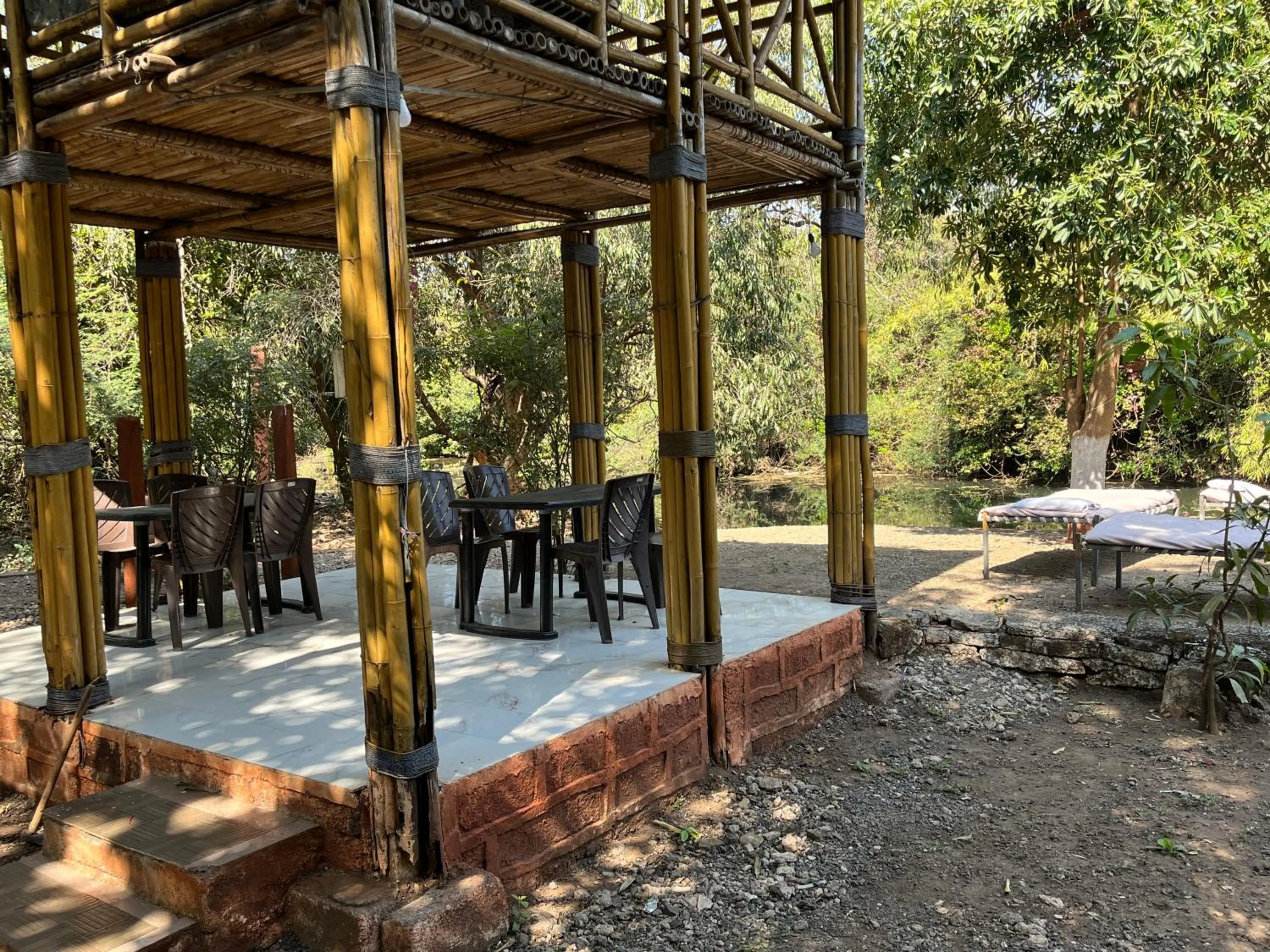 Restaurant/places to eat in Brook Ville