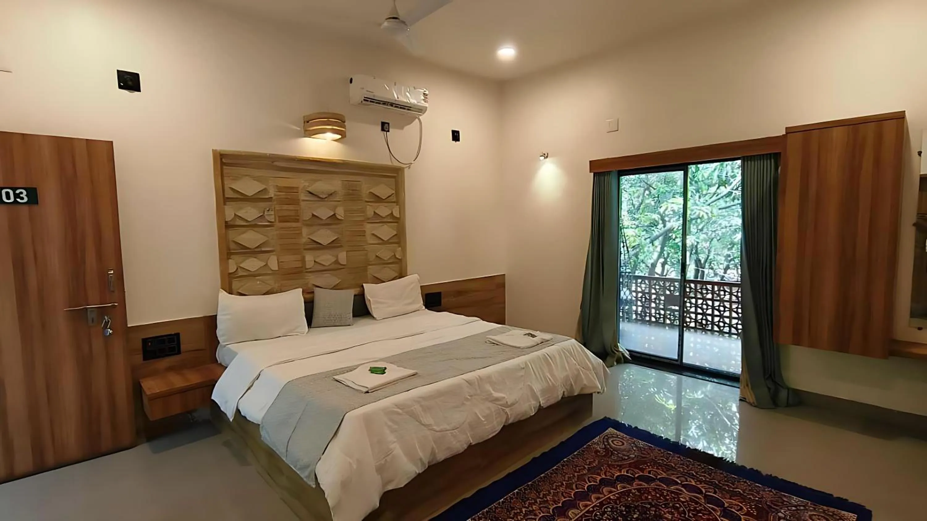 Photo of the whole room, Bed in Brook Ville