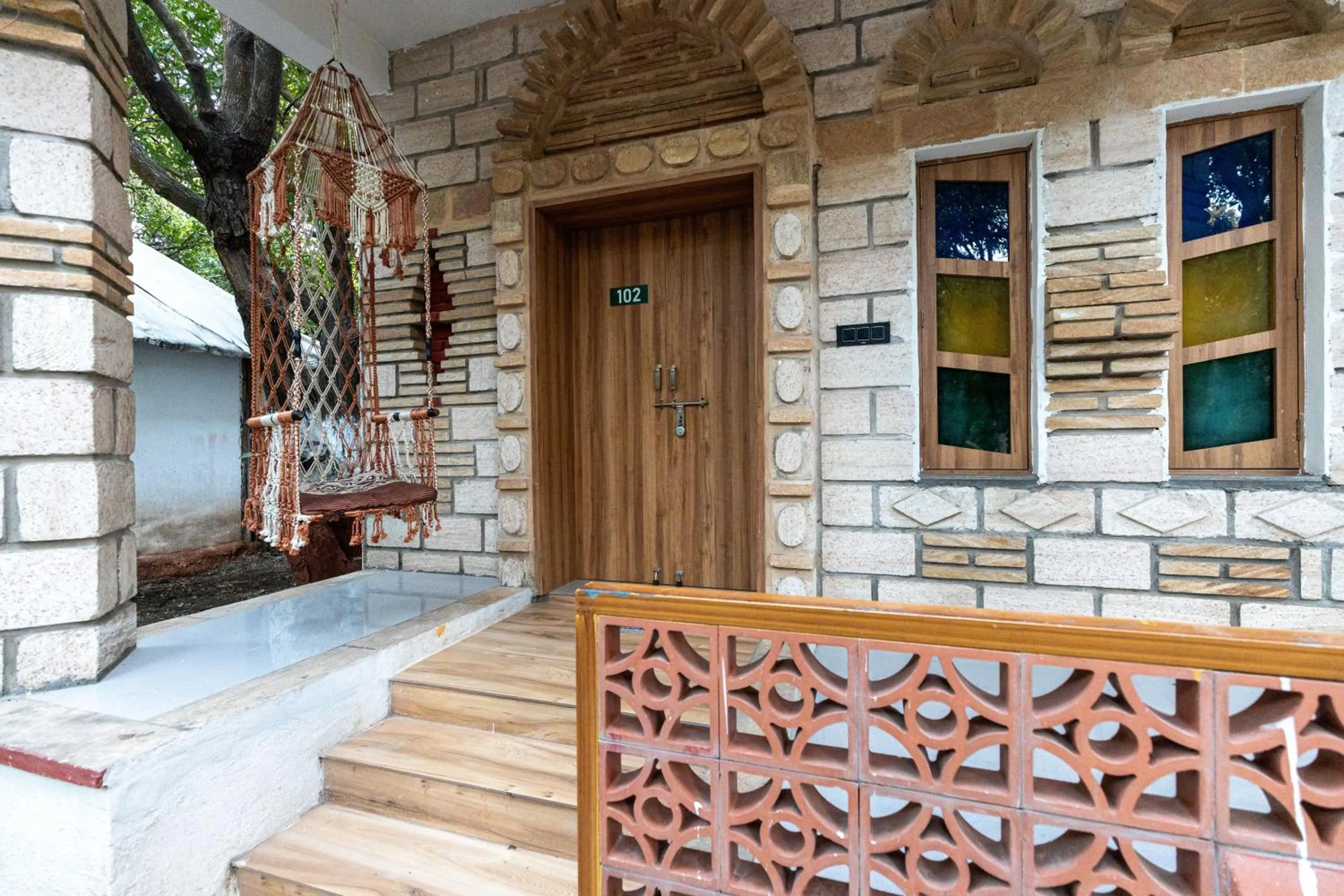 Facade/entrance in Brook Ville