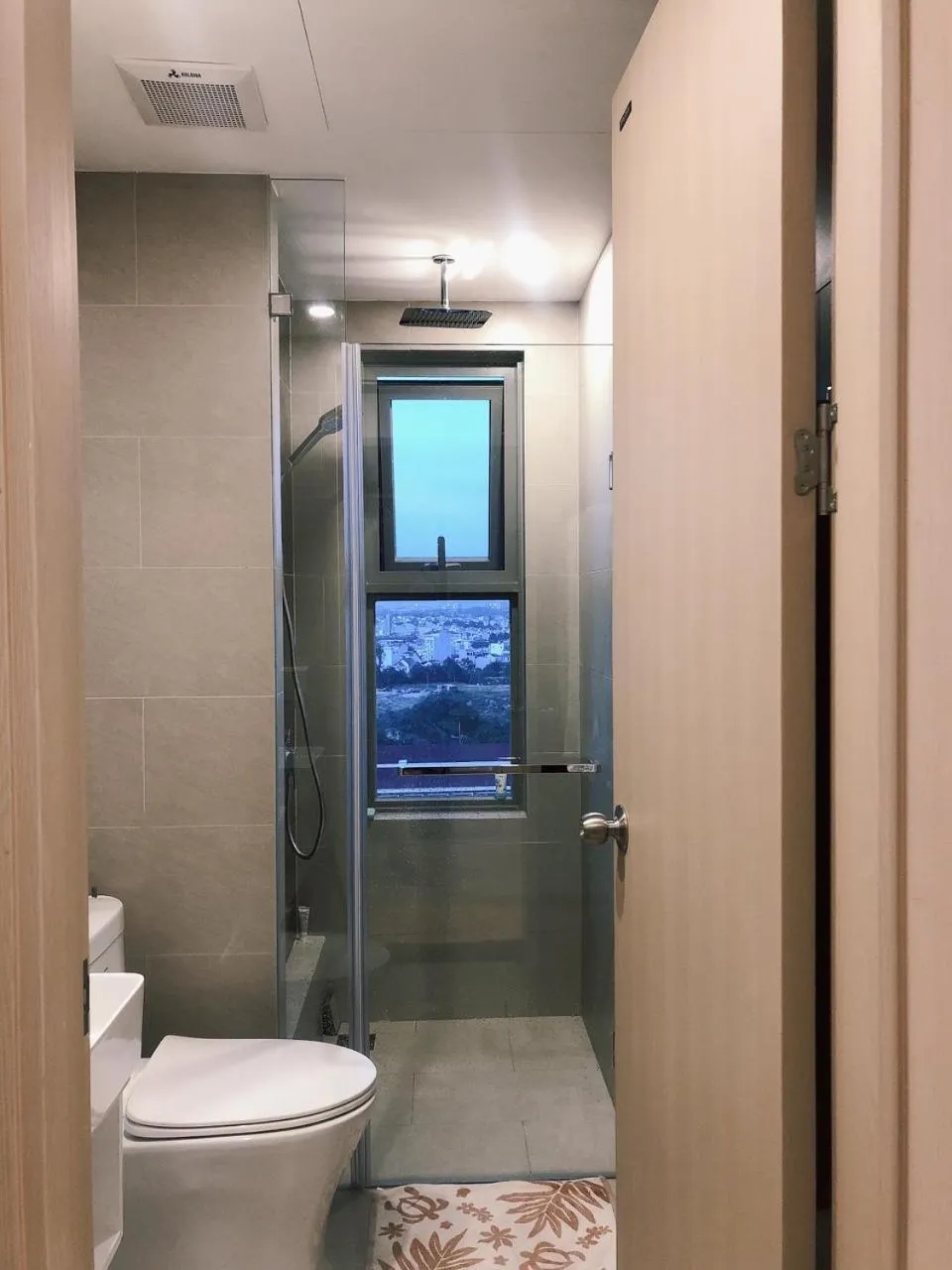 Toilet in The Song Apartment Vung Tau Sea view