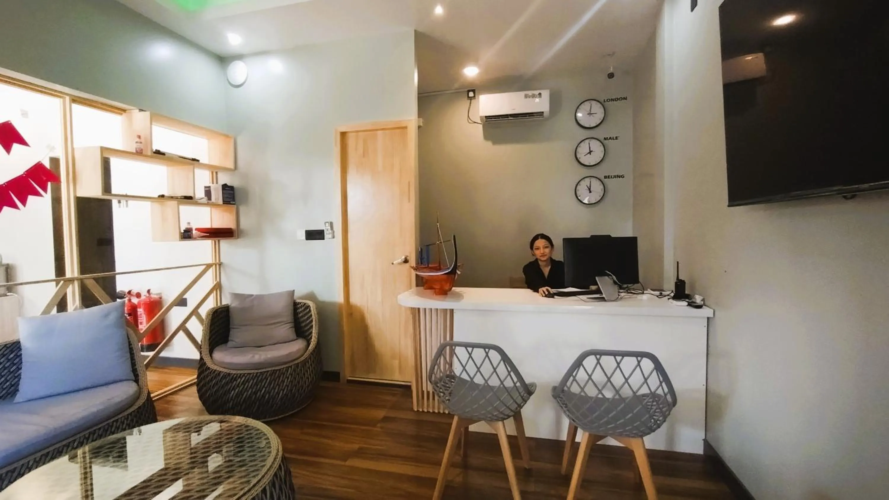 People in Madi Grand Maldives