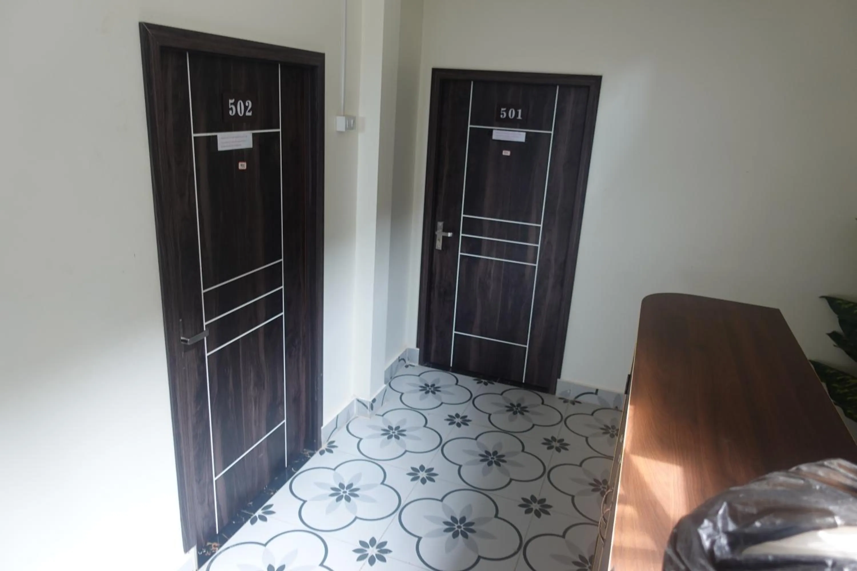 Floor plan, Bed in Champa Inn Hotel