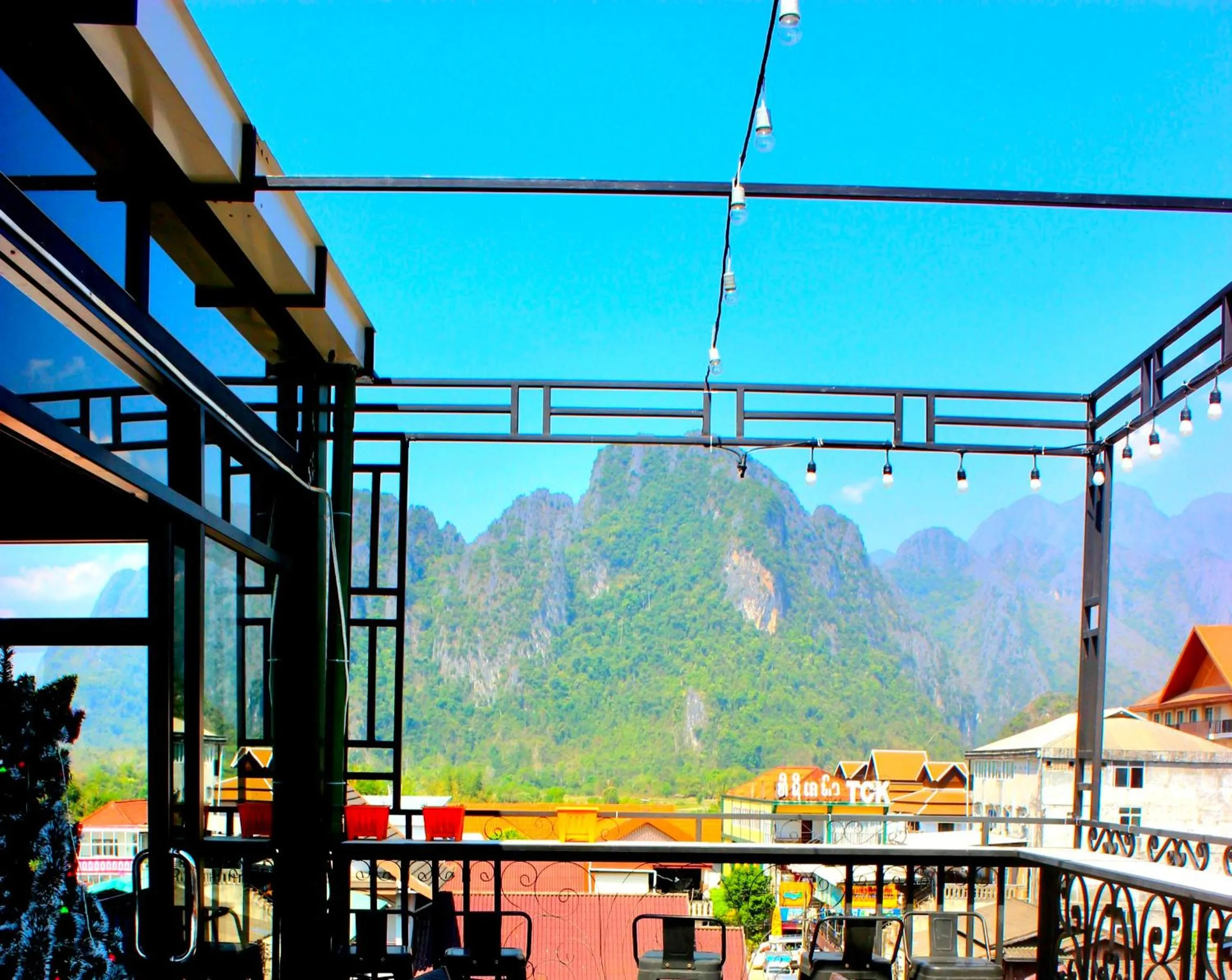 Day in Champa Inn Hotel