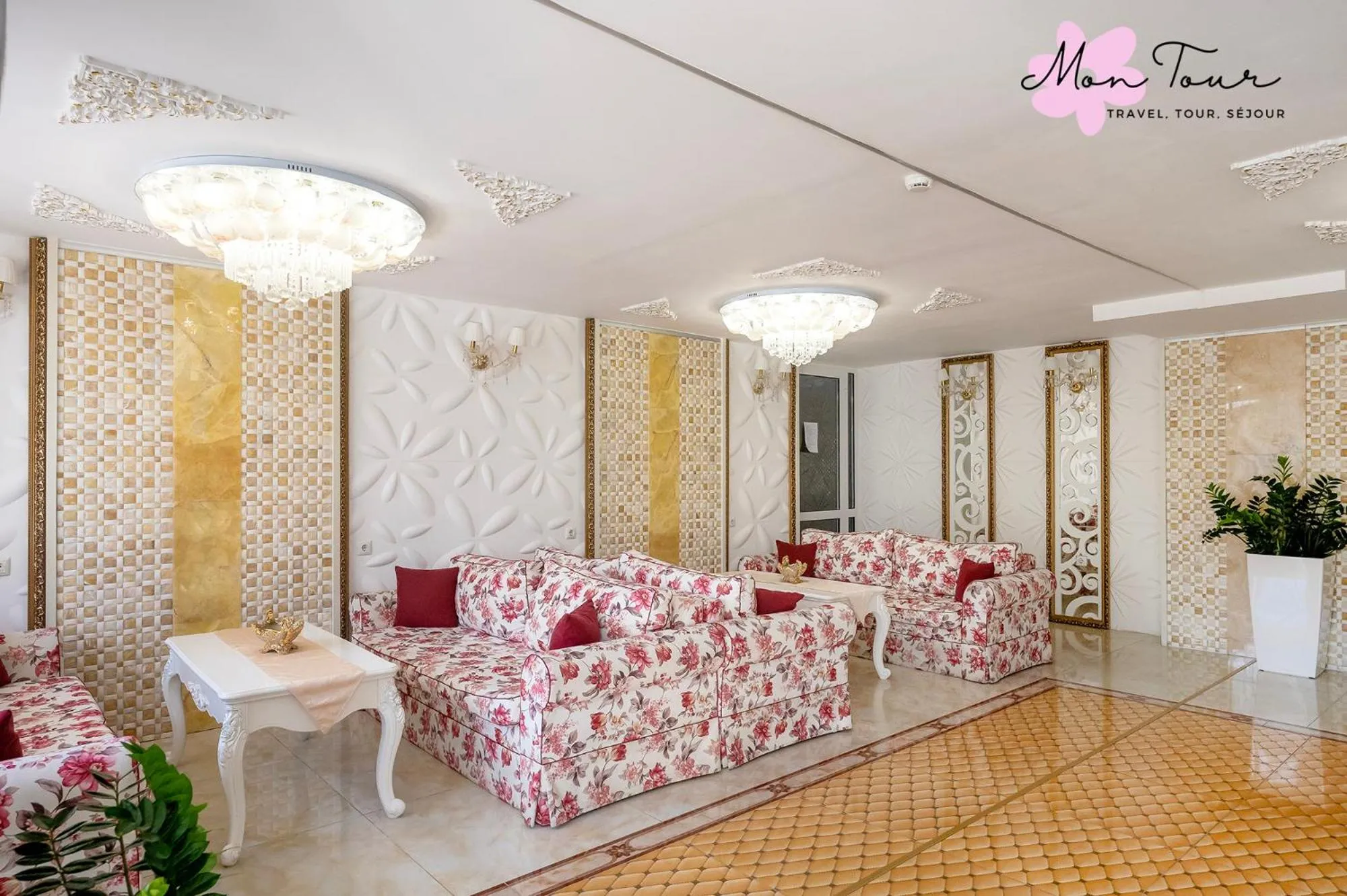 Lobby or reception in Mon Tour apartments