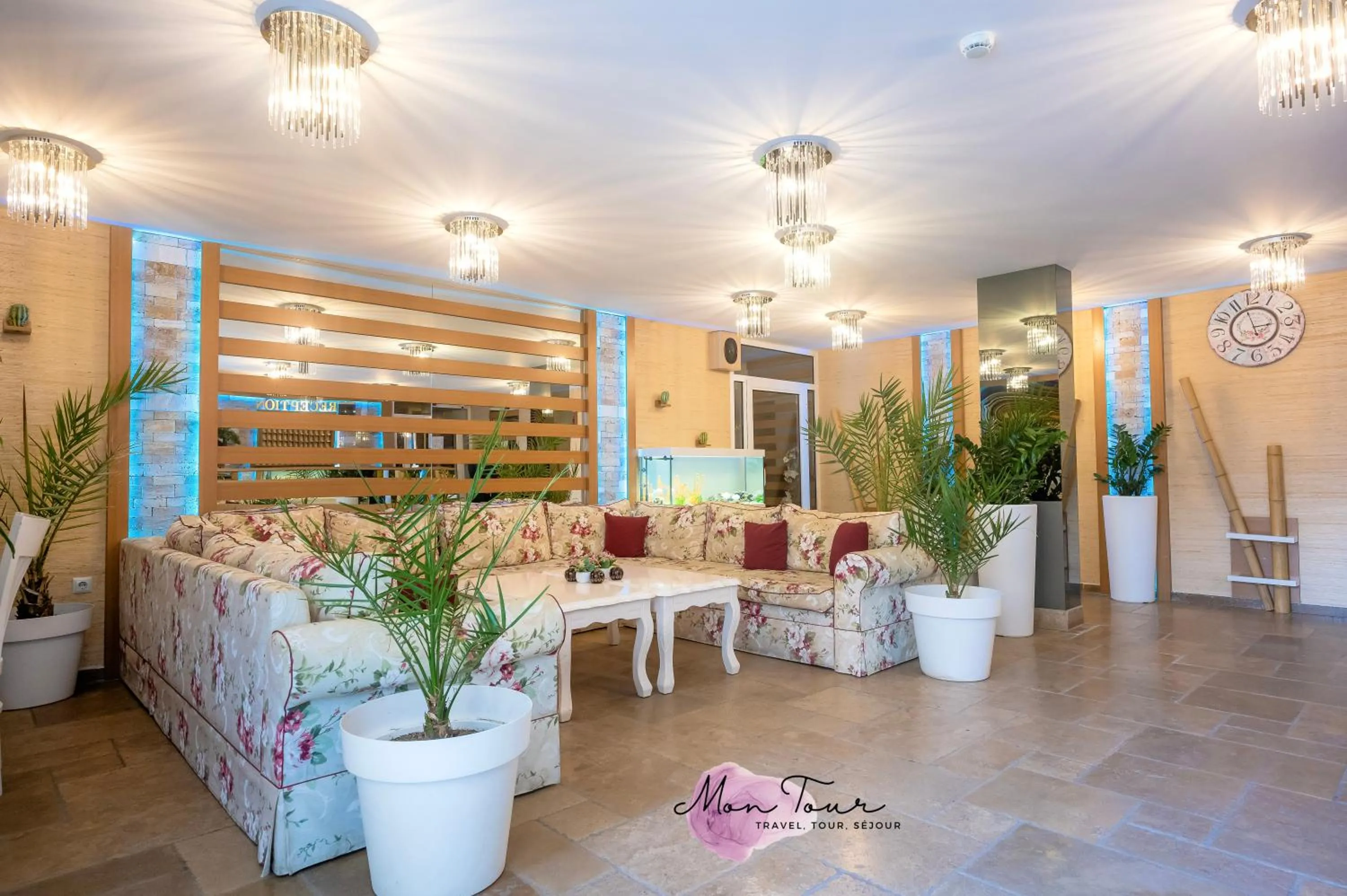 Lobby or reception in Mon Tour apartments