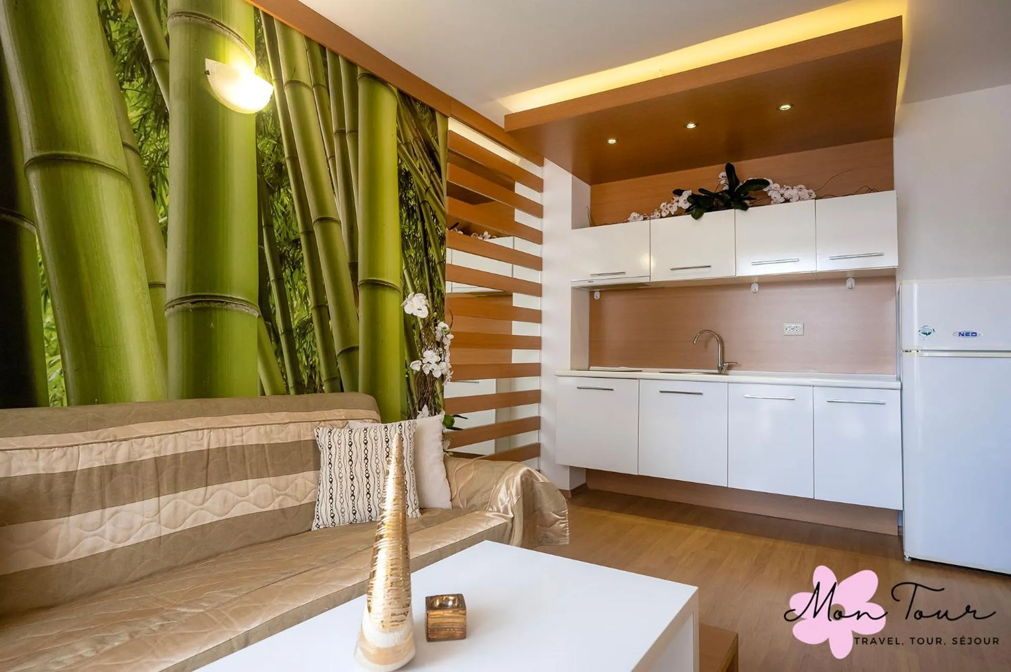 Coffee/tea facilities in Mon Tour apartments