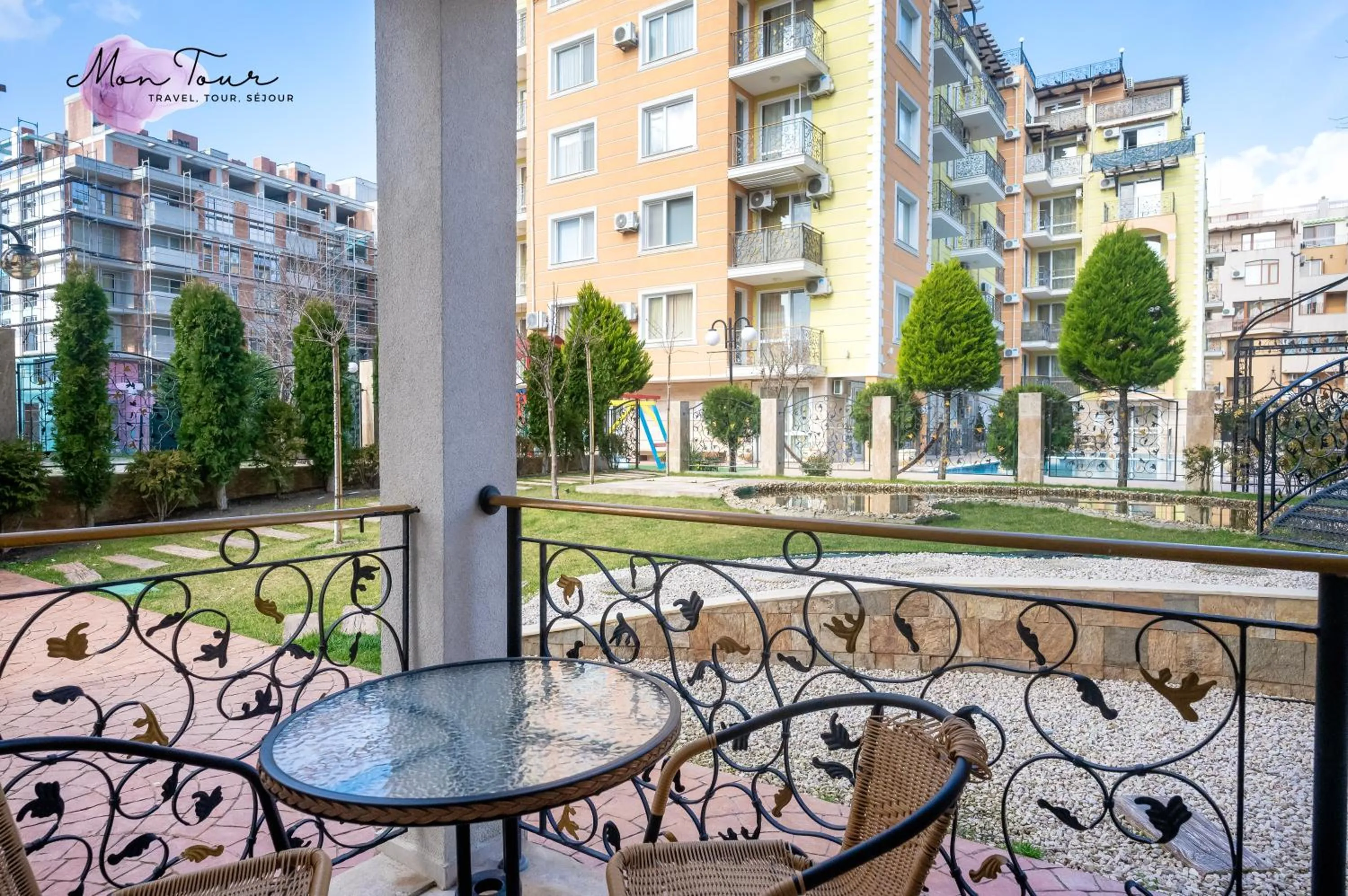 Patio in Mon Tour apartments