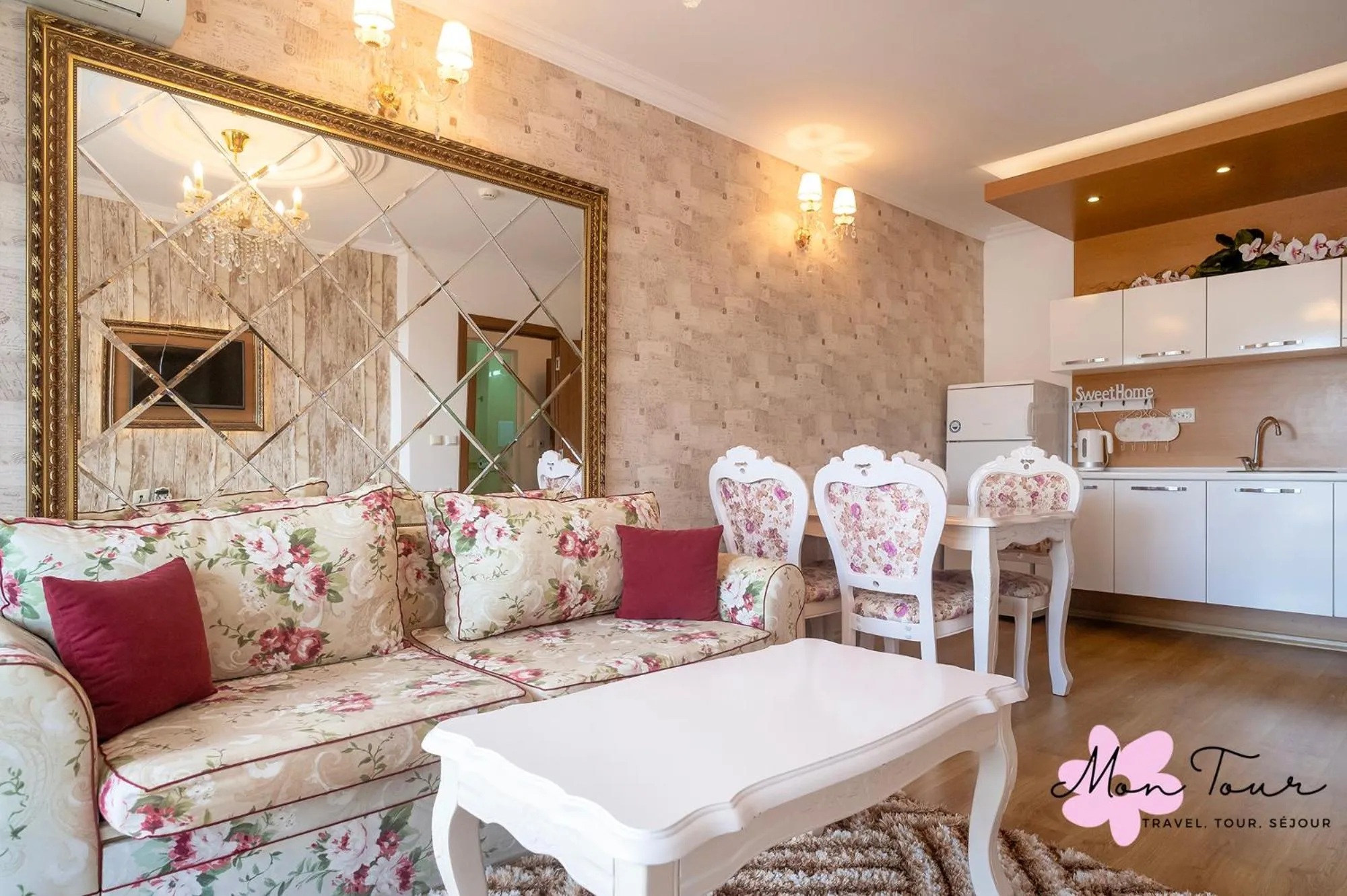 Kitchen or kitchenette in Mon Tour apartments