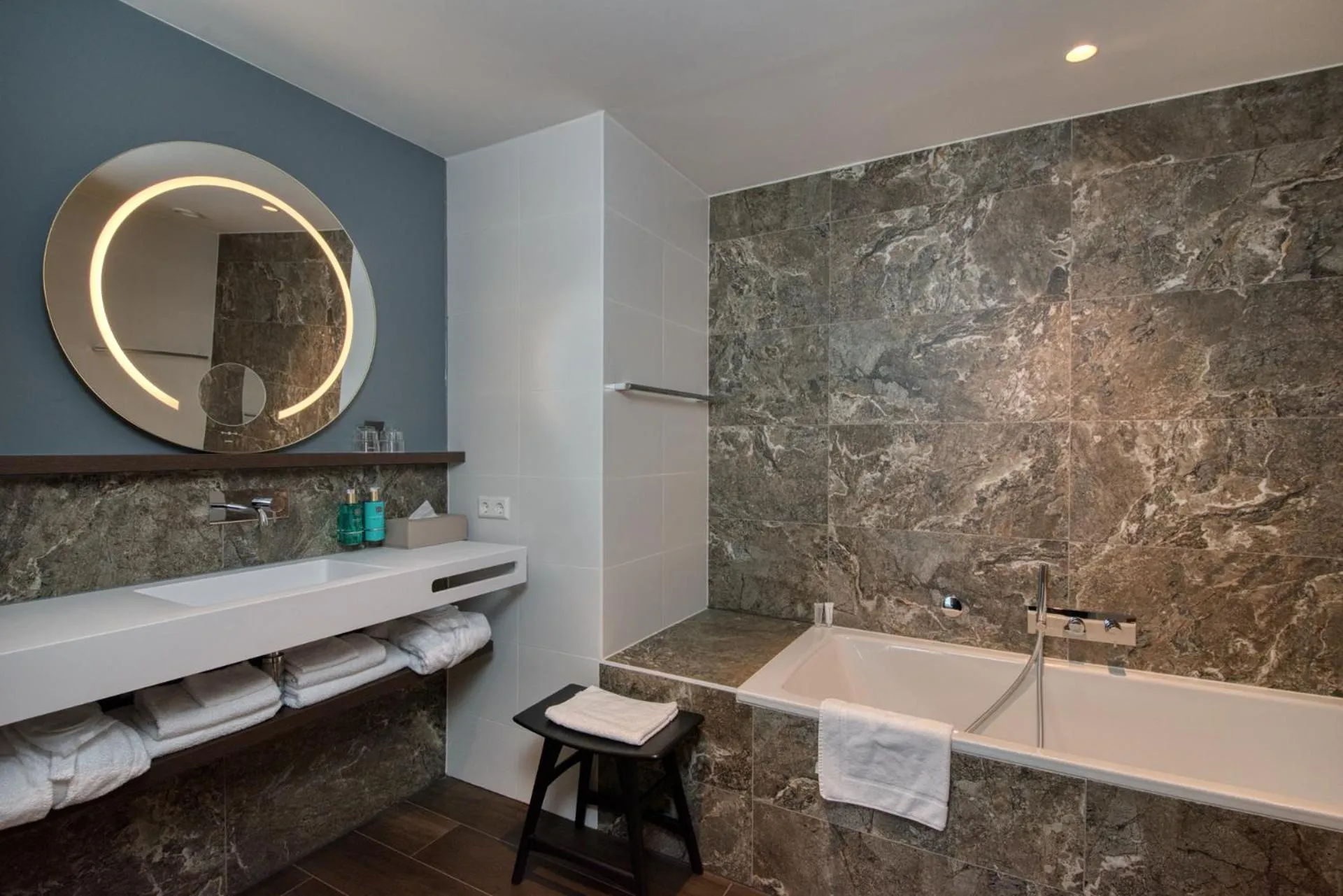 Bathroom in Hotel de Schelde