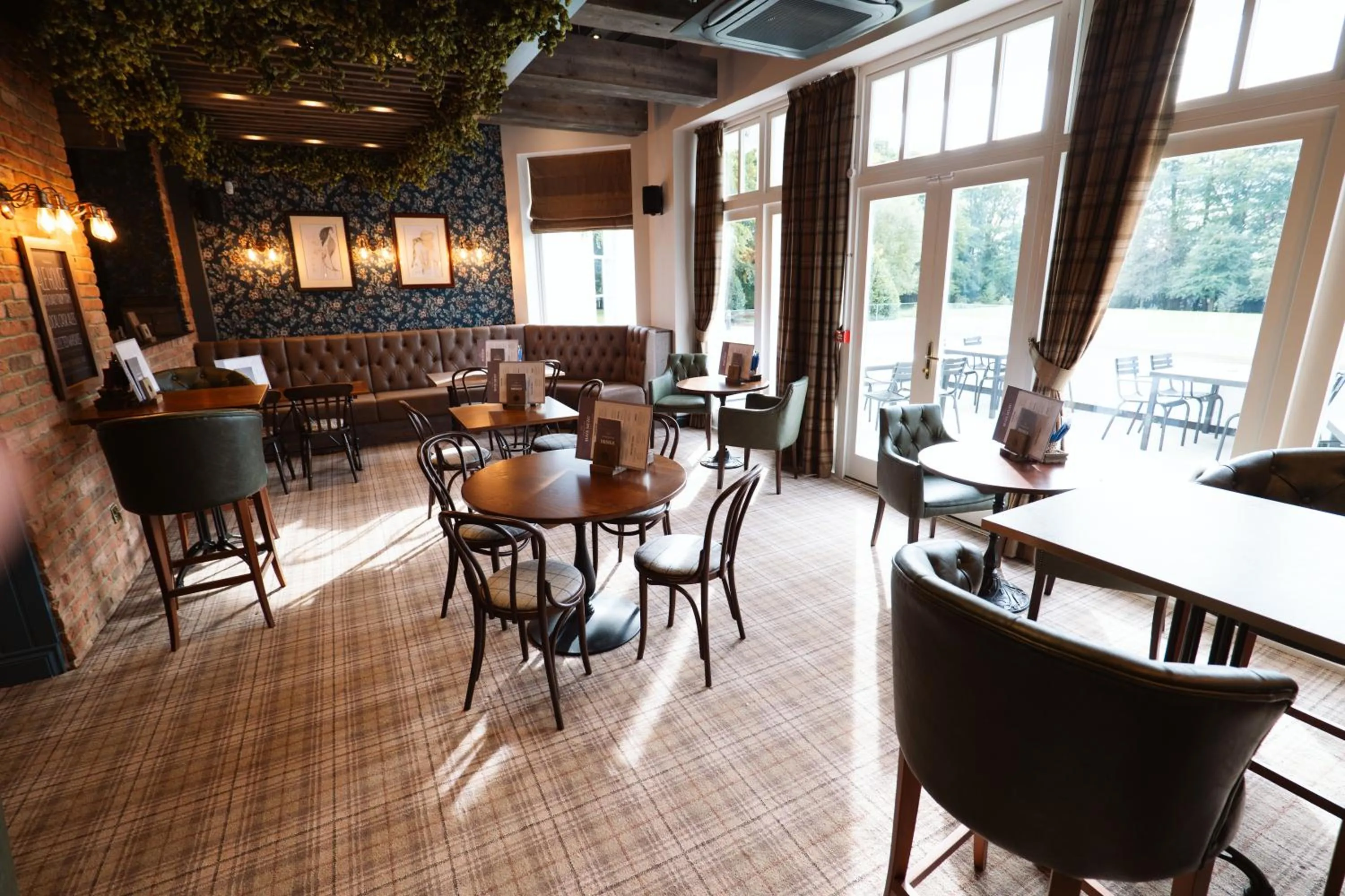 Lounge or bar in The Ripon Inn - The Inn Collection Group