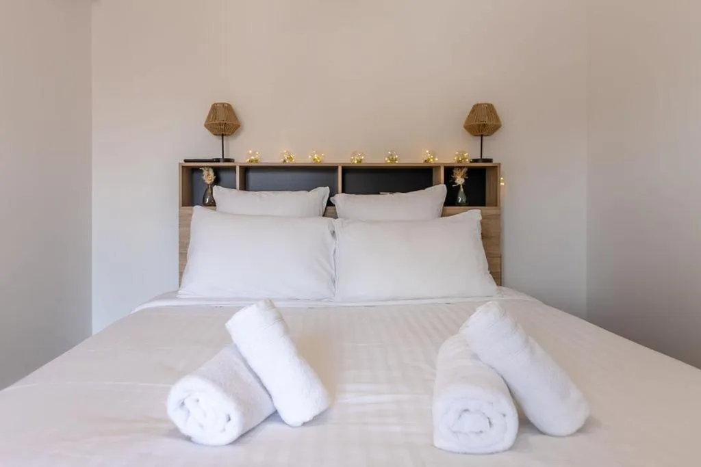 Bedroom, Bed in L'Appart des Platanes