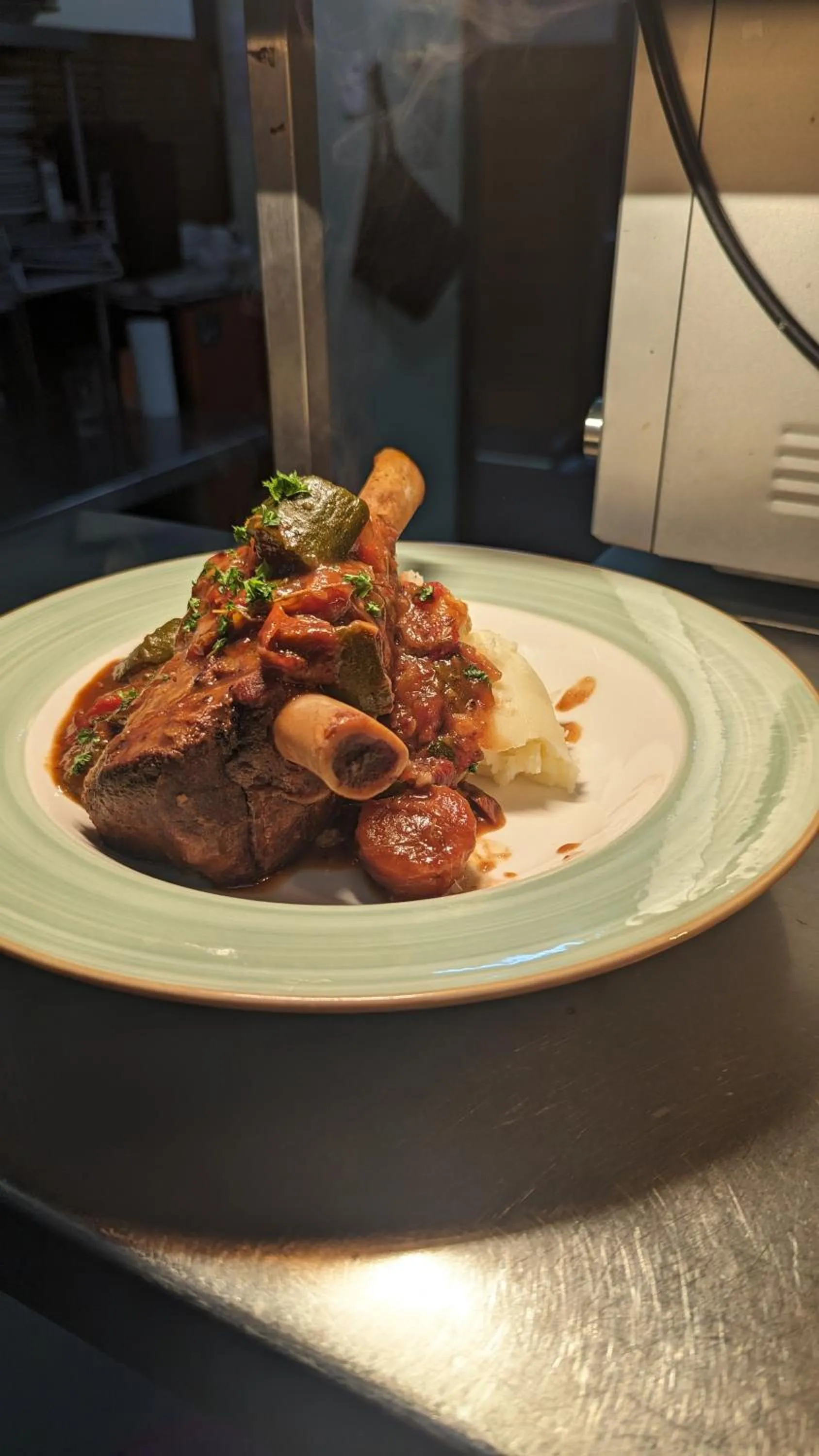 Restaurant/places to eat in GRAND CENTRAL HOTEL PROSERPINE