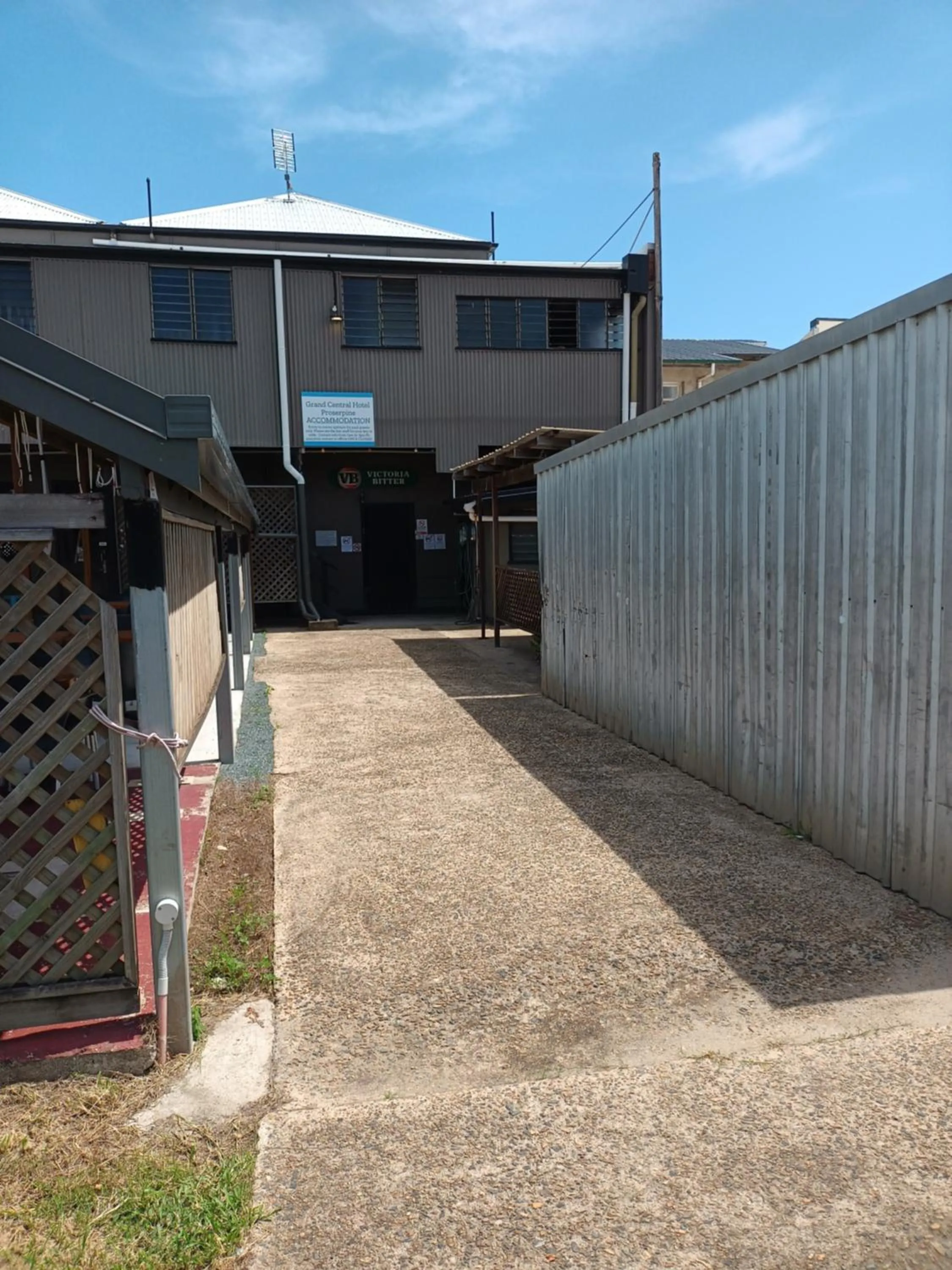 Property building in GRAND CENTRAL HOTEL PROSERPINE